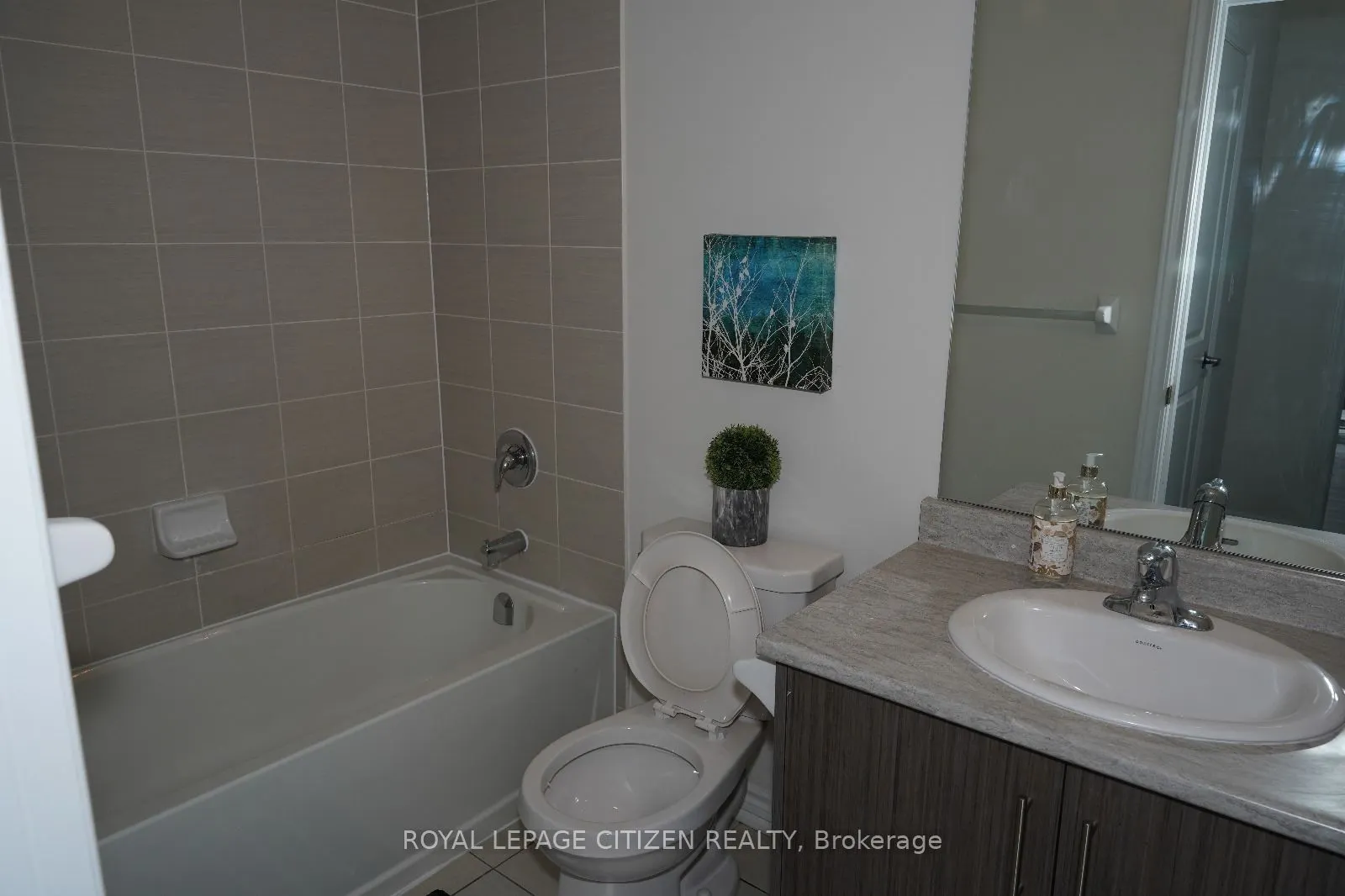 70 Halliford Place, #414