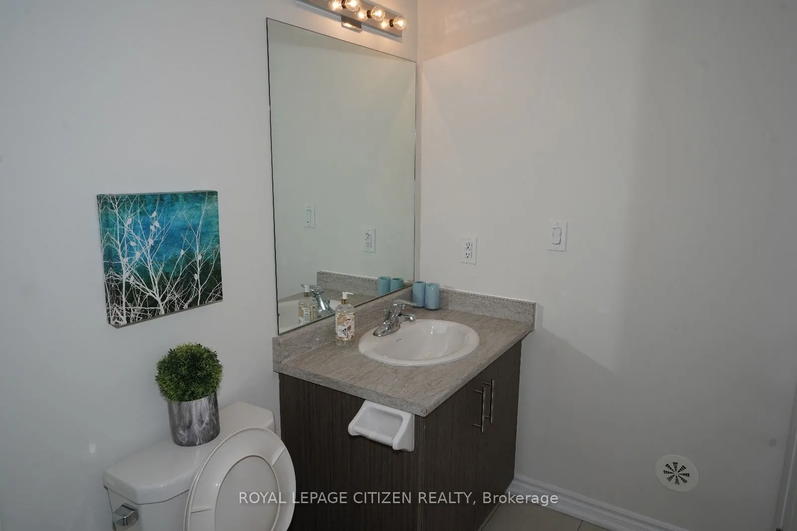 70 Halliford Place, #414