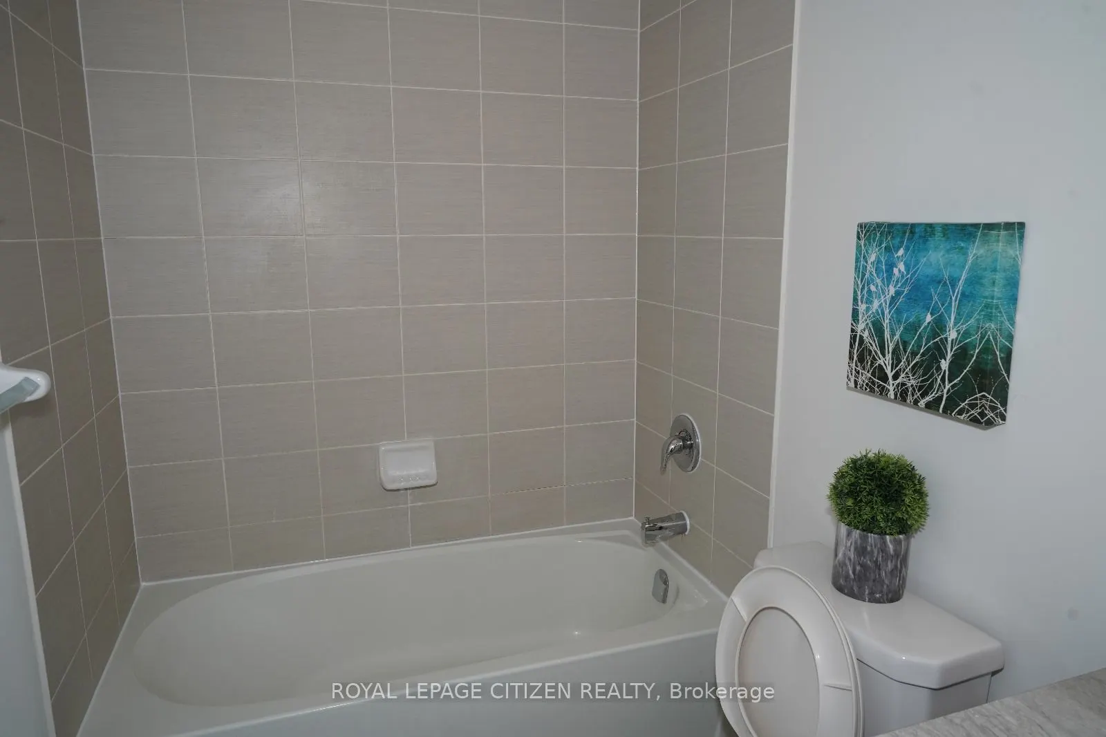 70 Halliford Place, #414