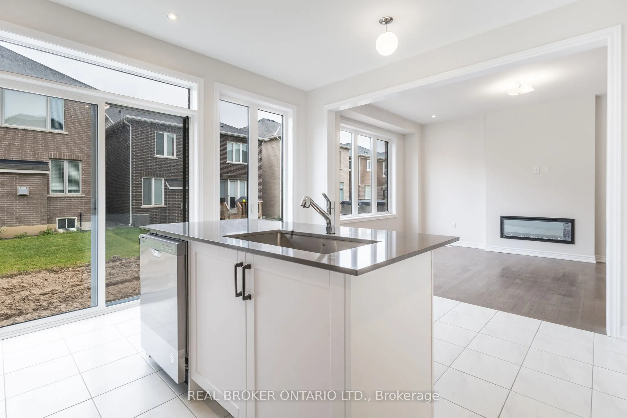 763 Apple Terrace