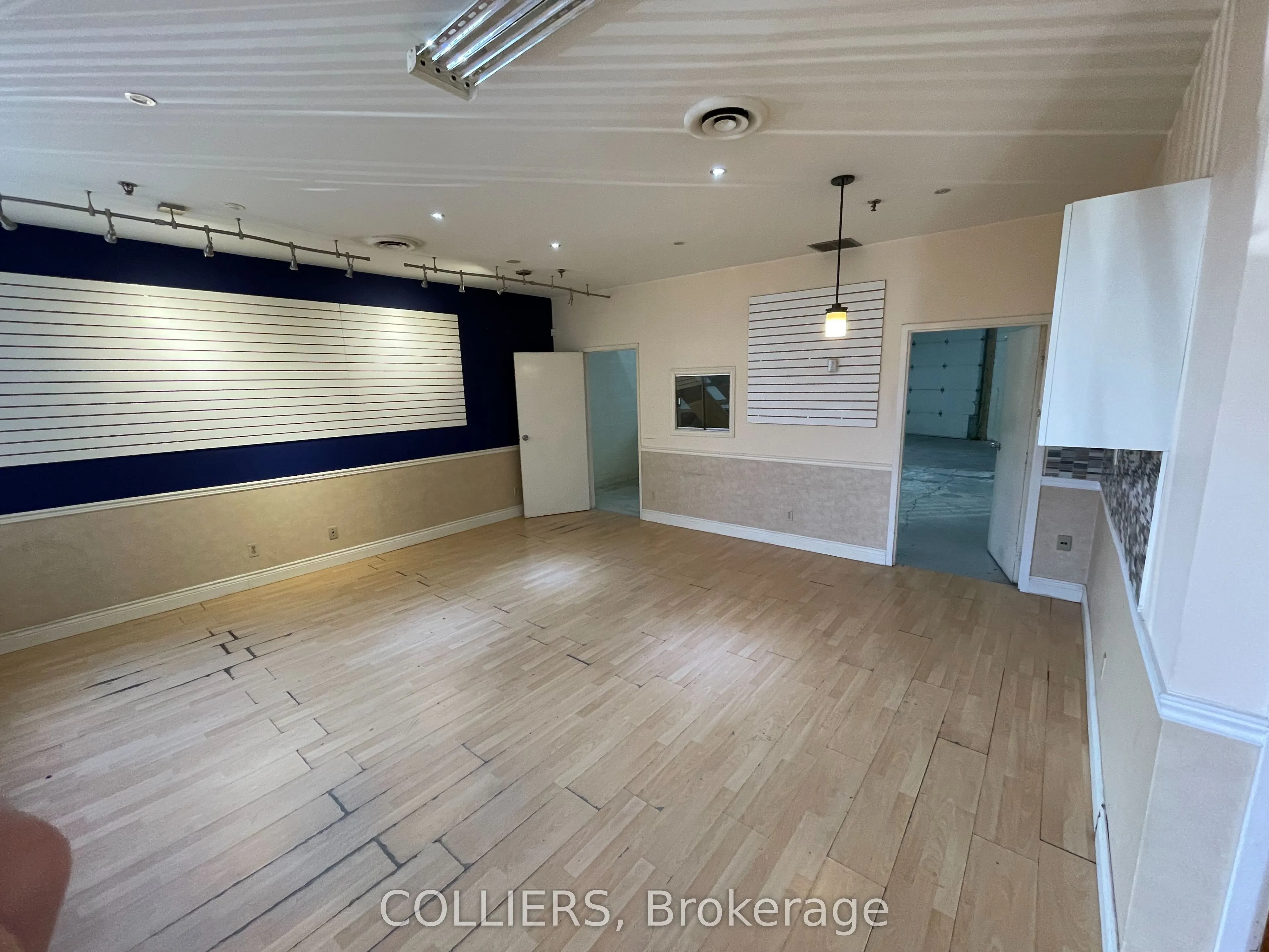 2586 Dunwin Drive, #5
