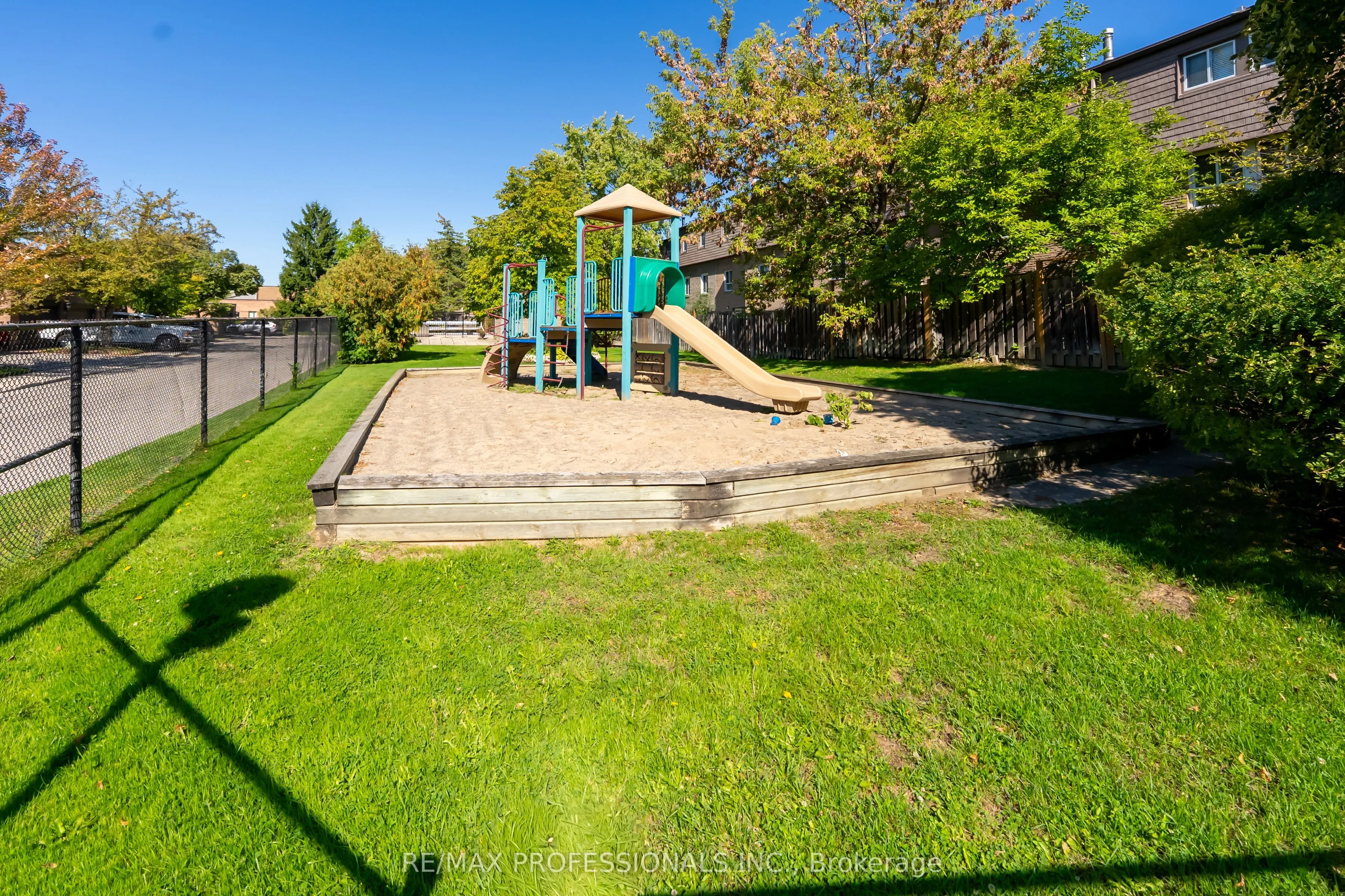 405 Hyacinthe Boulevard, #65