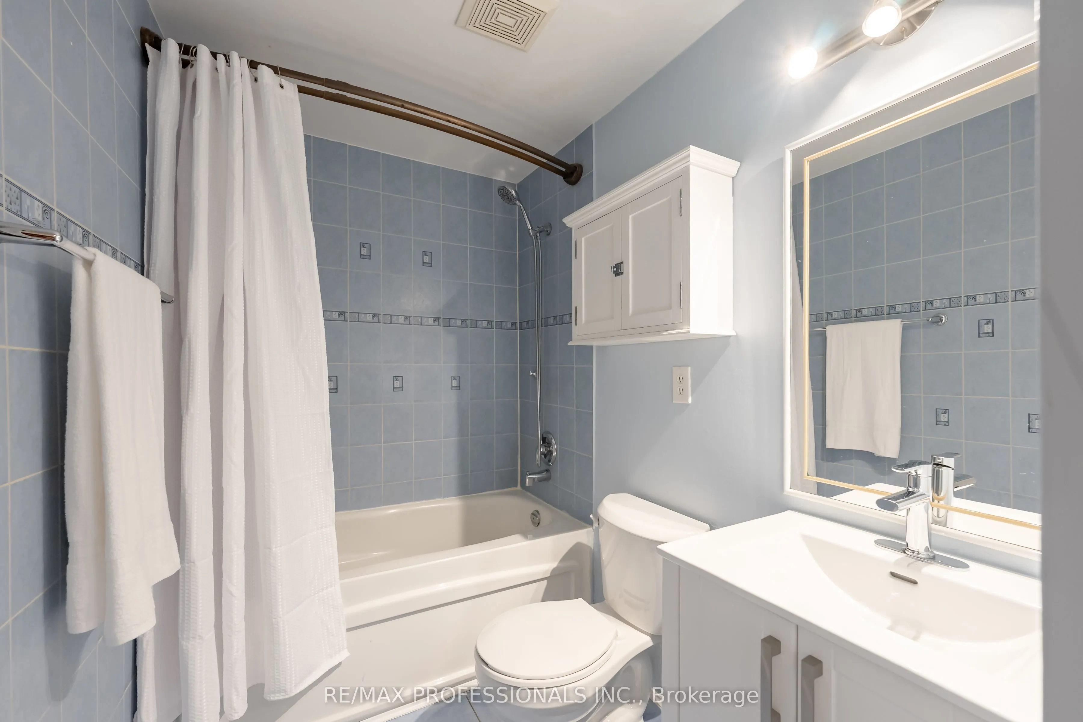 405 Hyacinthe Boulevard, #65