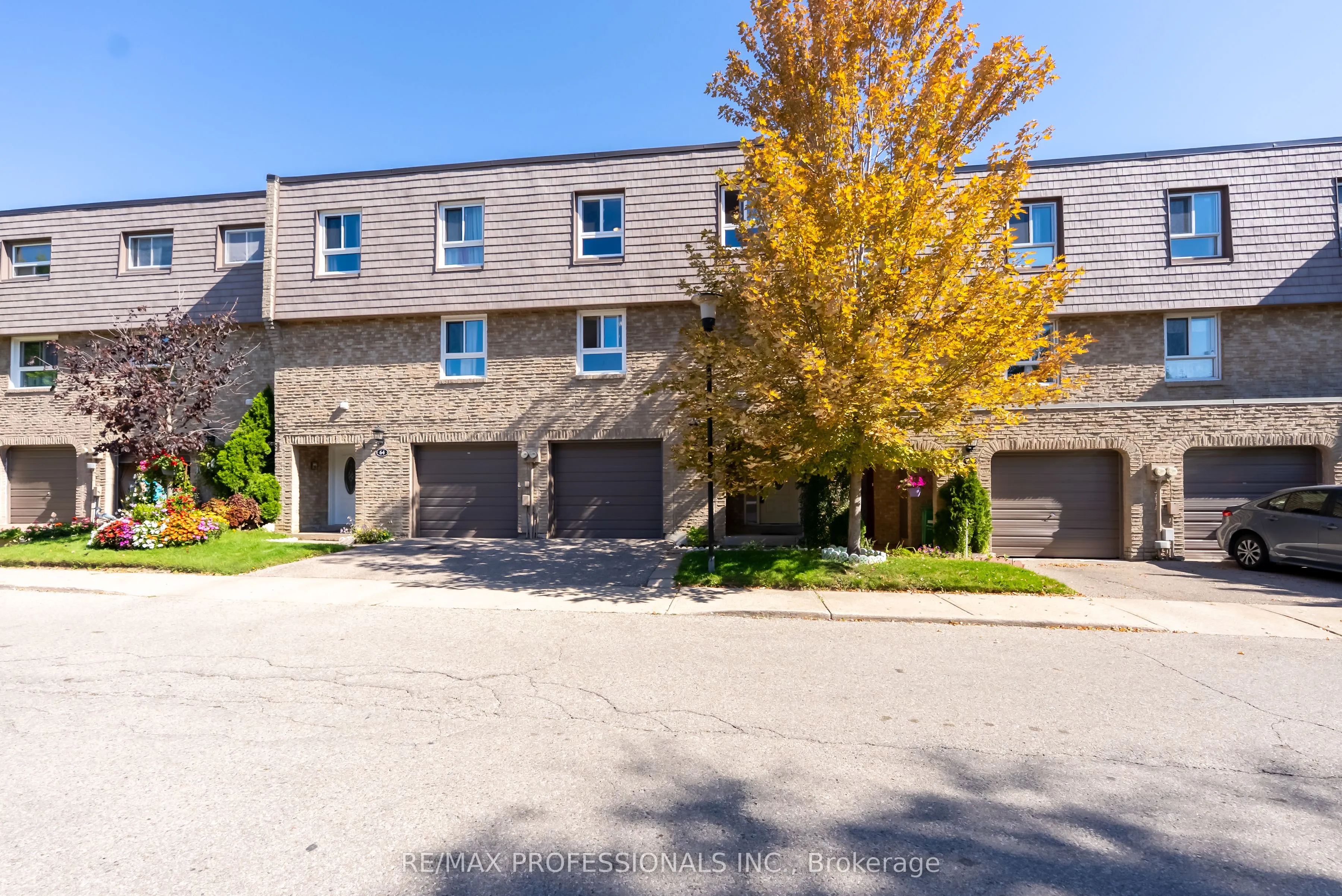 405 Hyacinthe Boulevard, #65