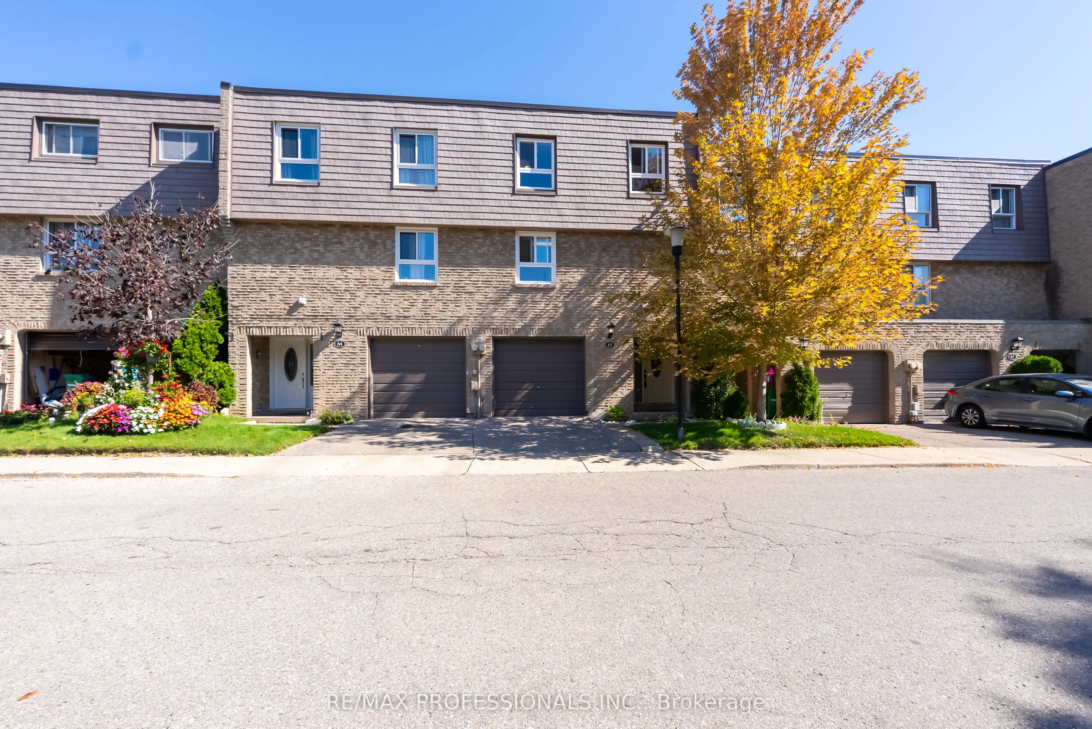 405 Hyacinthe Boulevard, #65