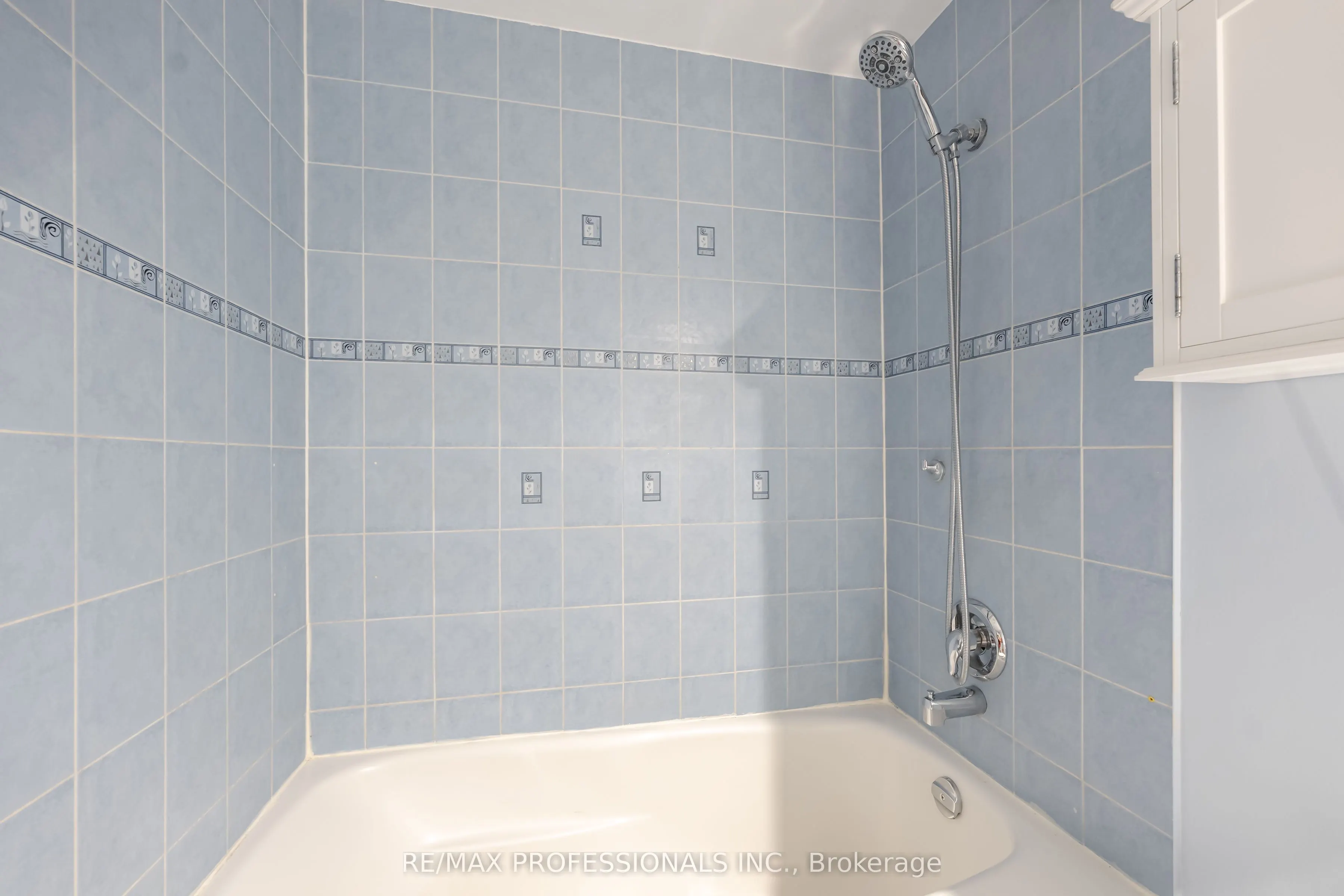 405 Hyacinthe Boulevard, #65