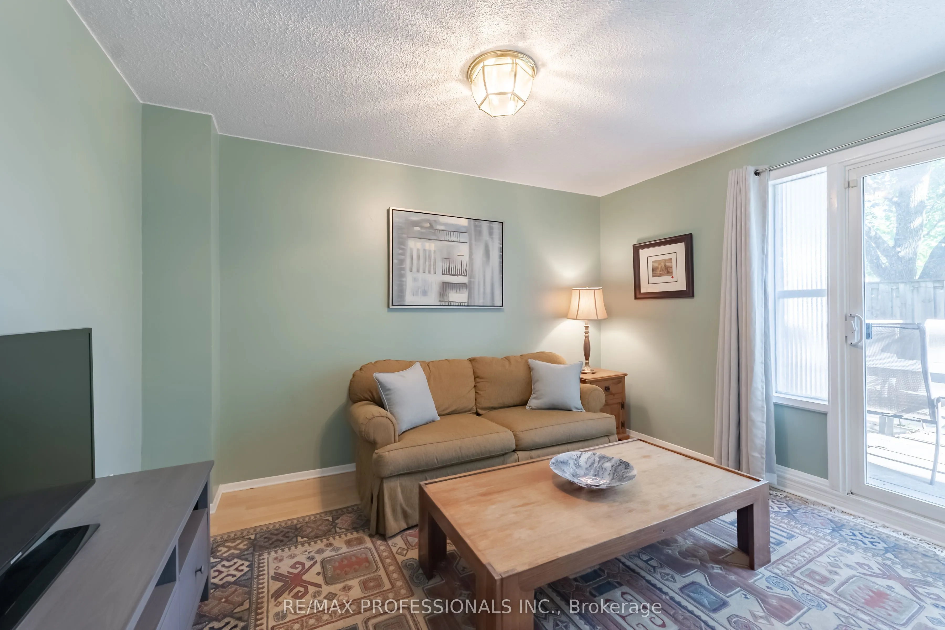 405 Hyacinthe Boulevard, #65