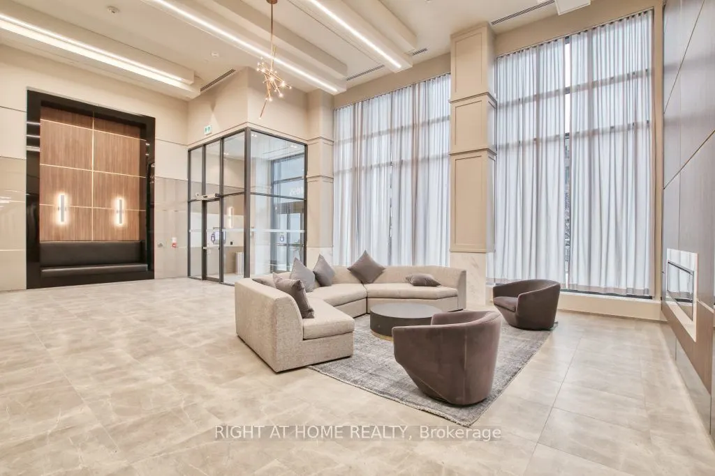 4055 Parkside Village Drive, #815