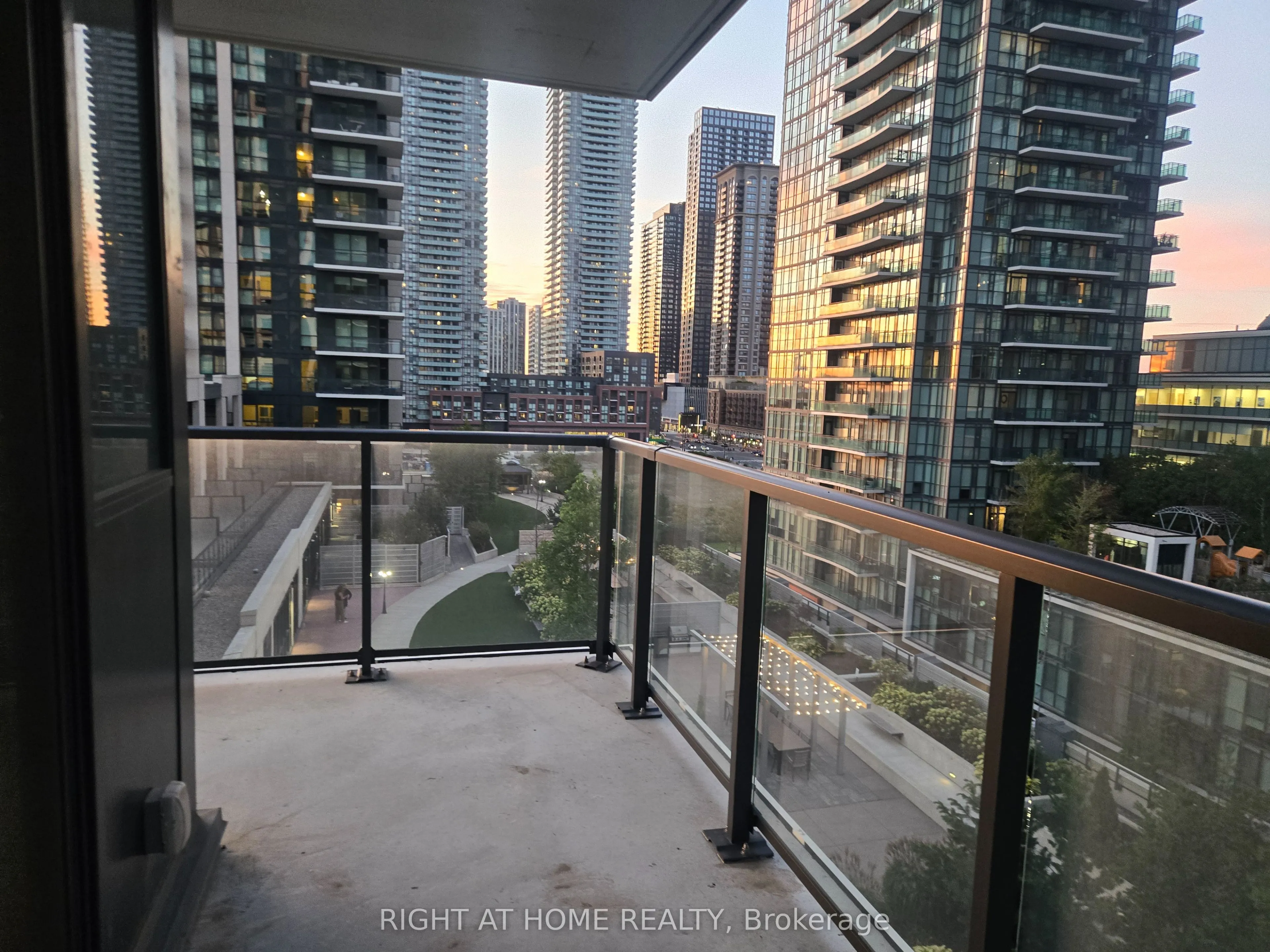 4055 Parkside Village Drive, #815