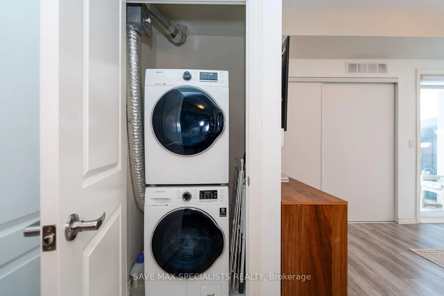 640 Sauve Street, #422