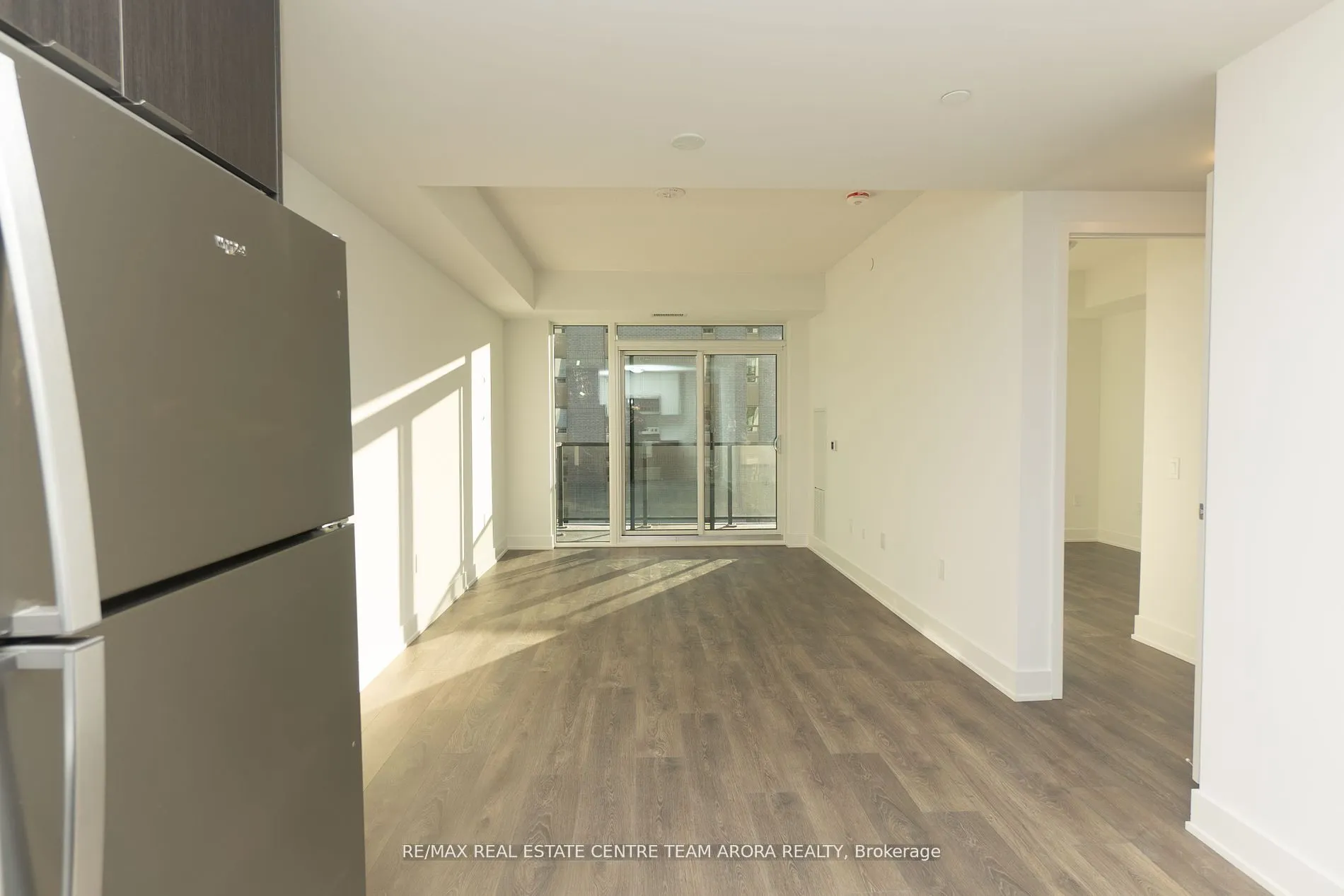 202 Burnhamthorpe Road E, #903
