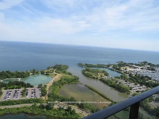 30 Shore breeze Drive, #3918
