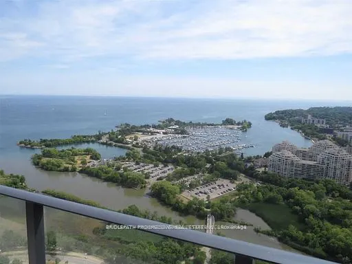 30 Shore breeze Drive, #3918