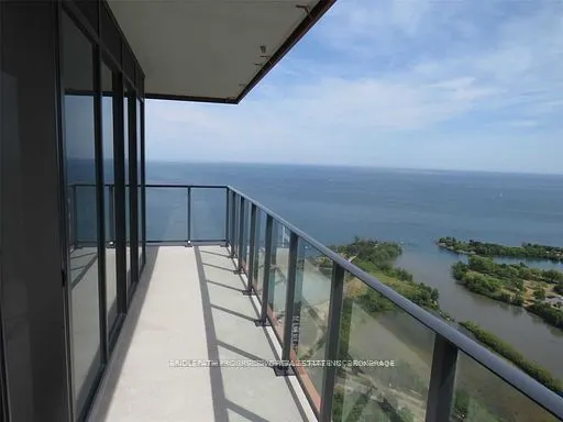 30 Shore breeze Drive, #3918