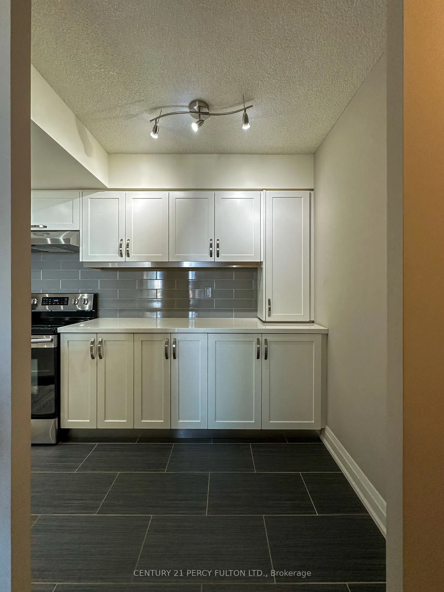 550 Webb Drive, #1511