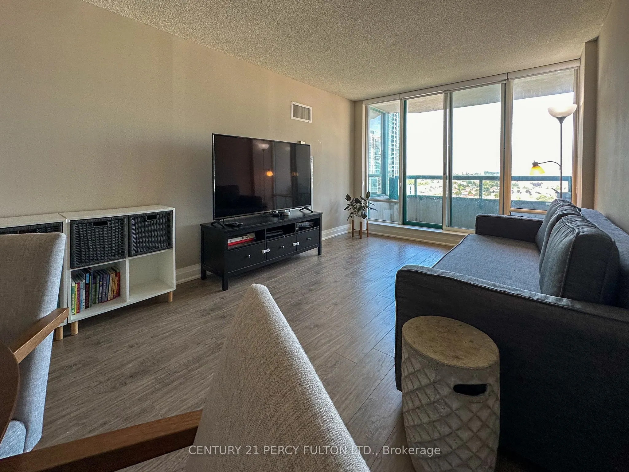 550 Webb Drive, #1511