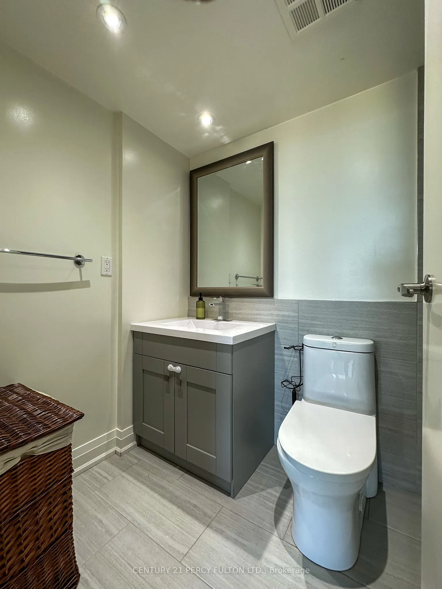 550 Webb Drive, #1511
