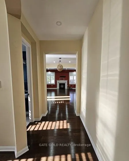 4 Mercedes Road