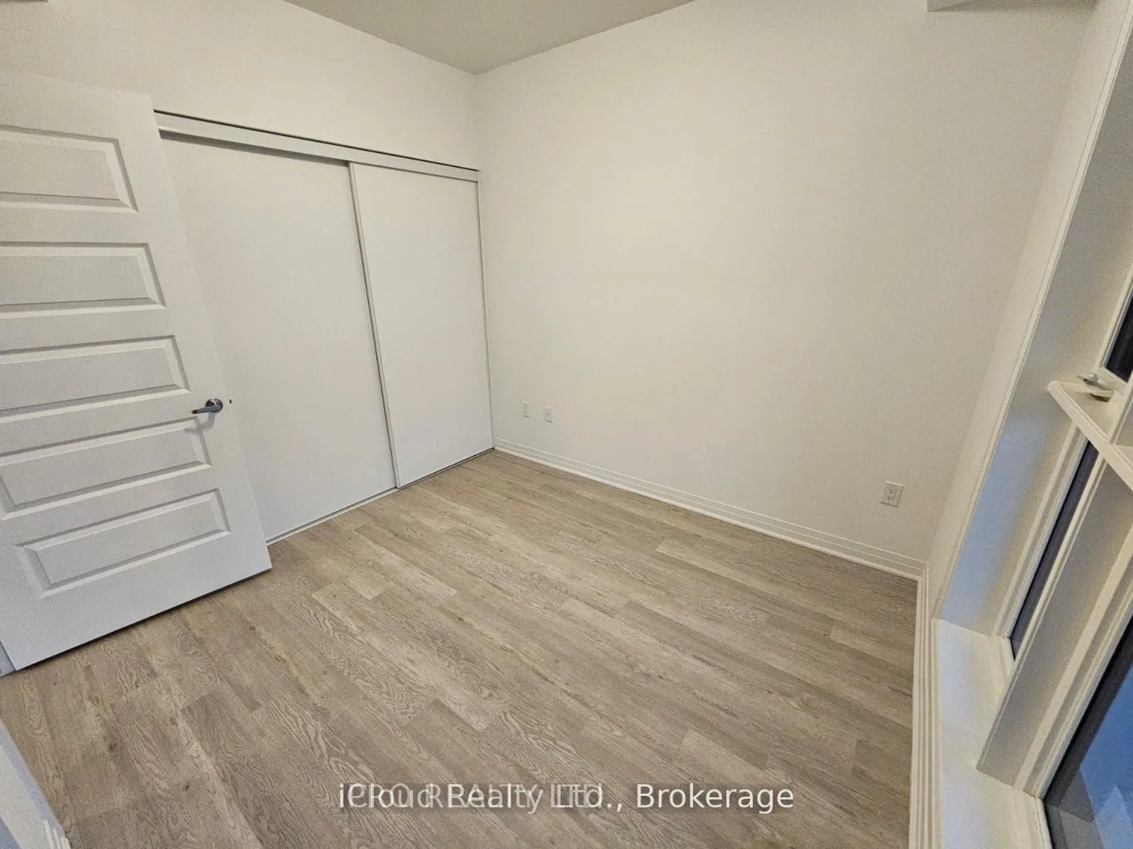 480 Gordon Krantz Avenue, #401
