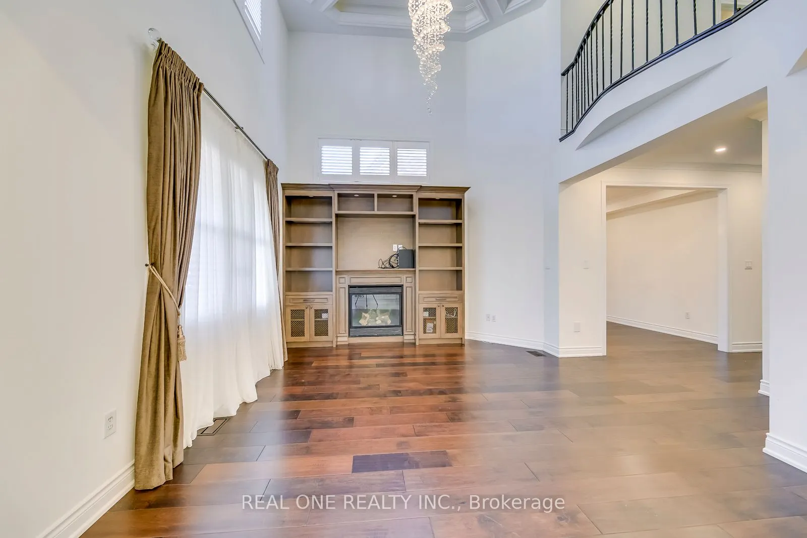 5523 Freshwater Drive