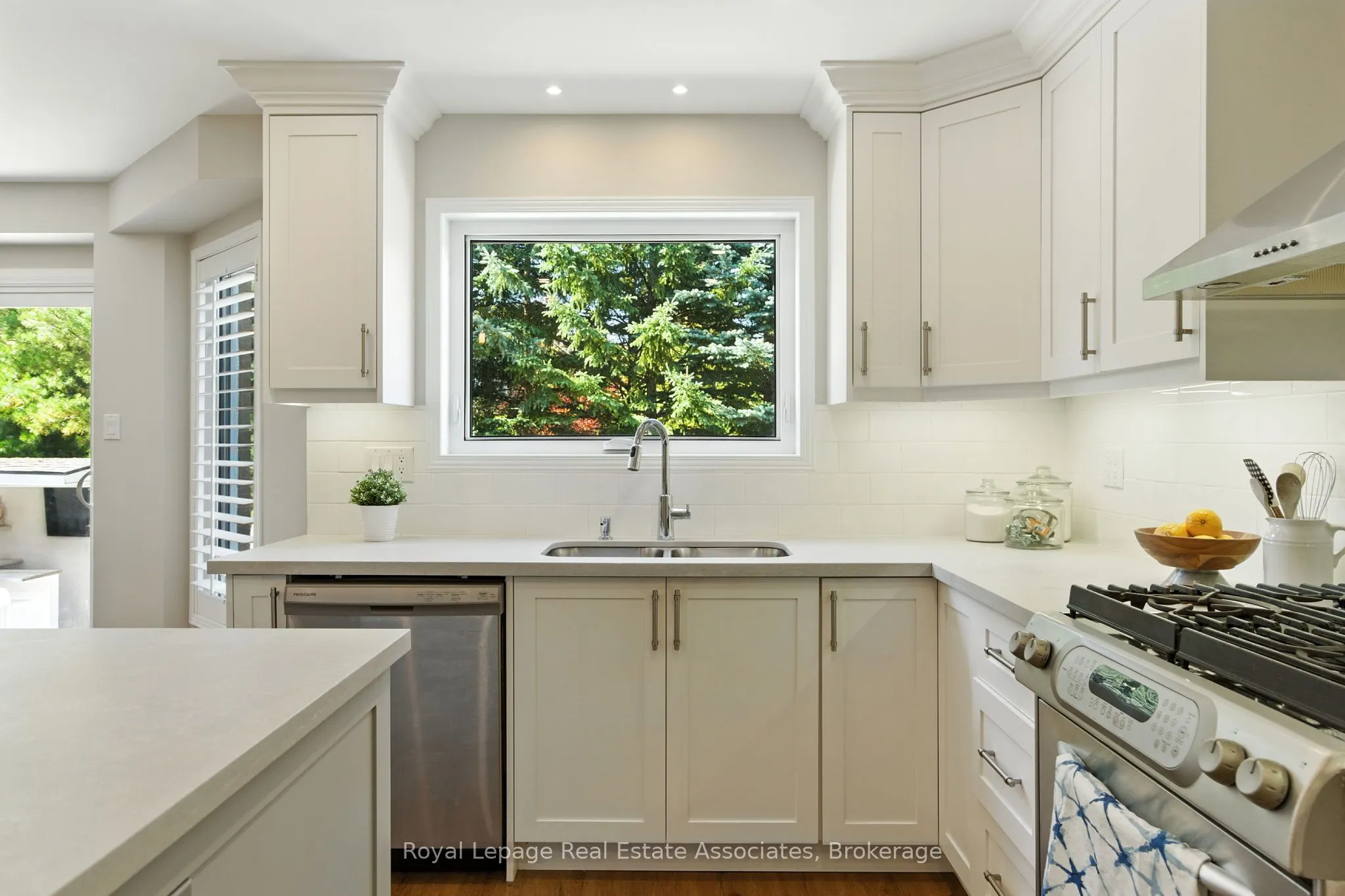 34 Curry Crescent