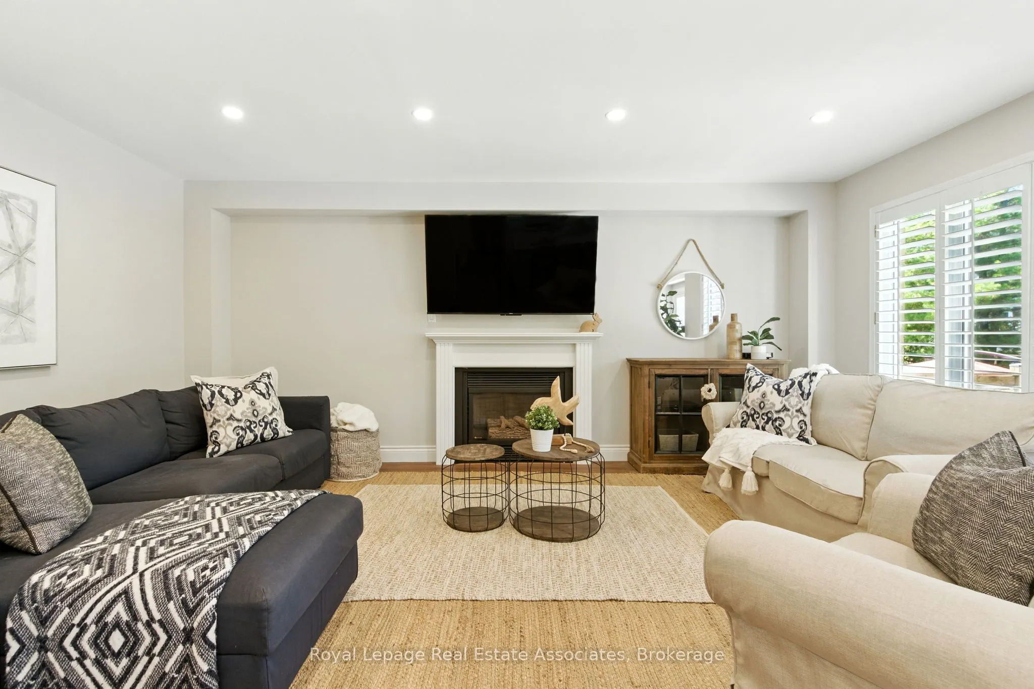 34 Curry Crescent