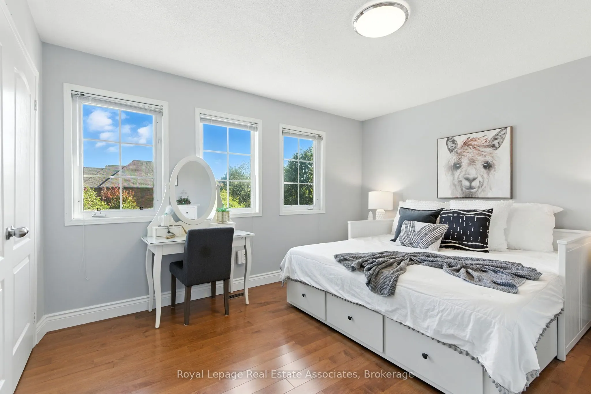 34 Curry Crescent
