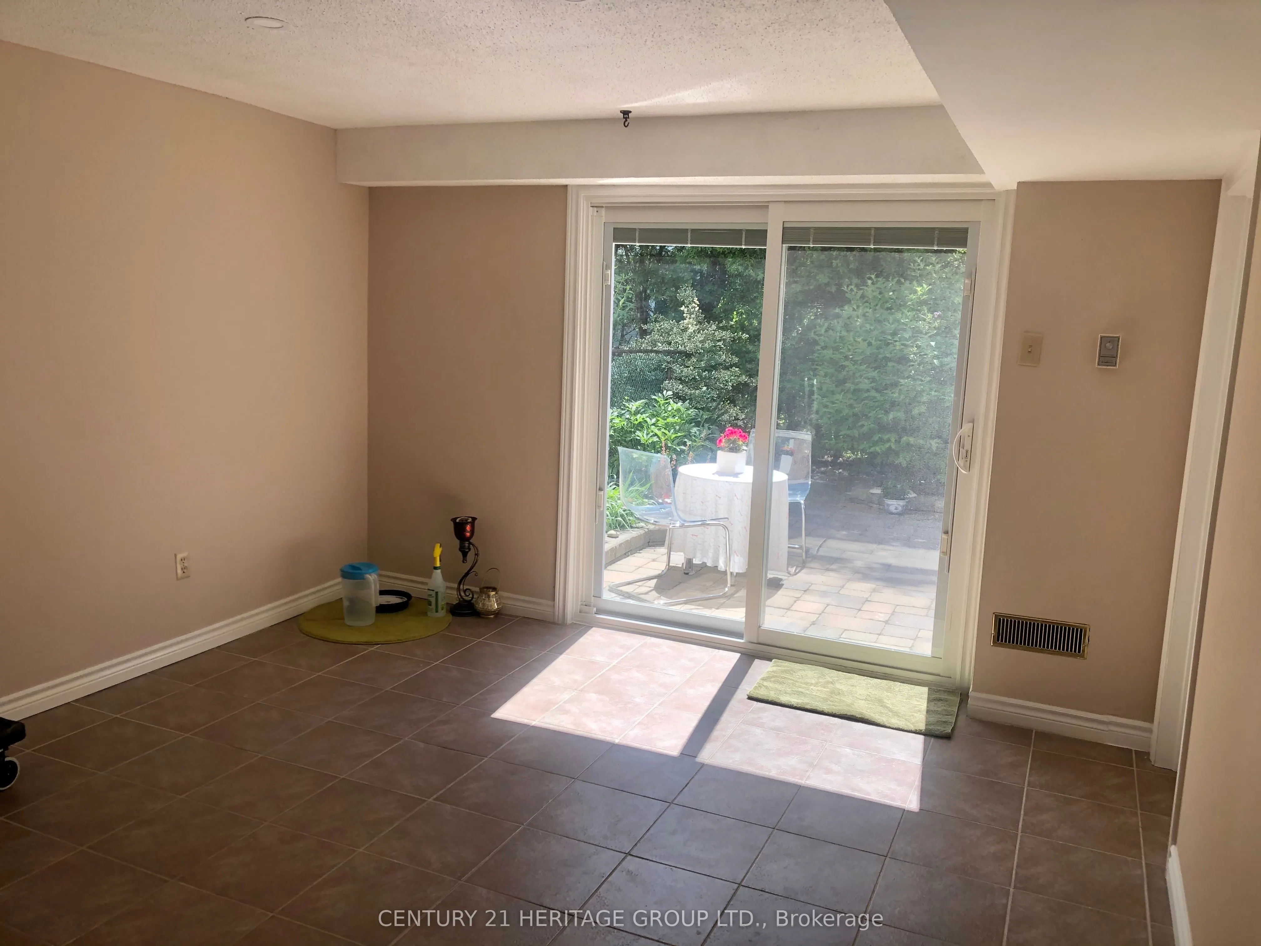 8 Newington Crescent, #Basement