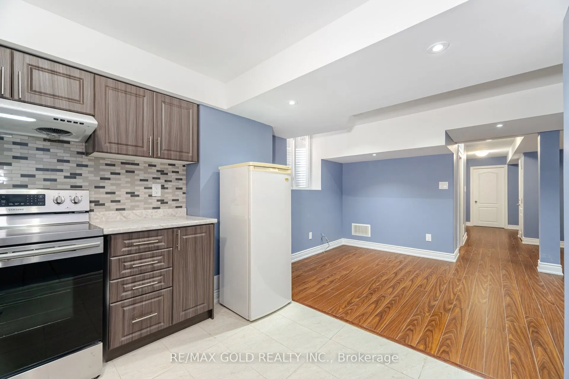 8 Washburn Road