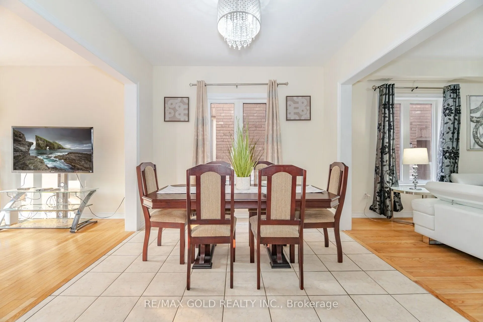 8 Washburn Road