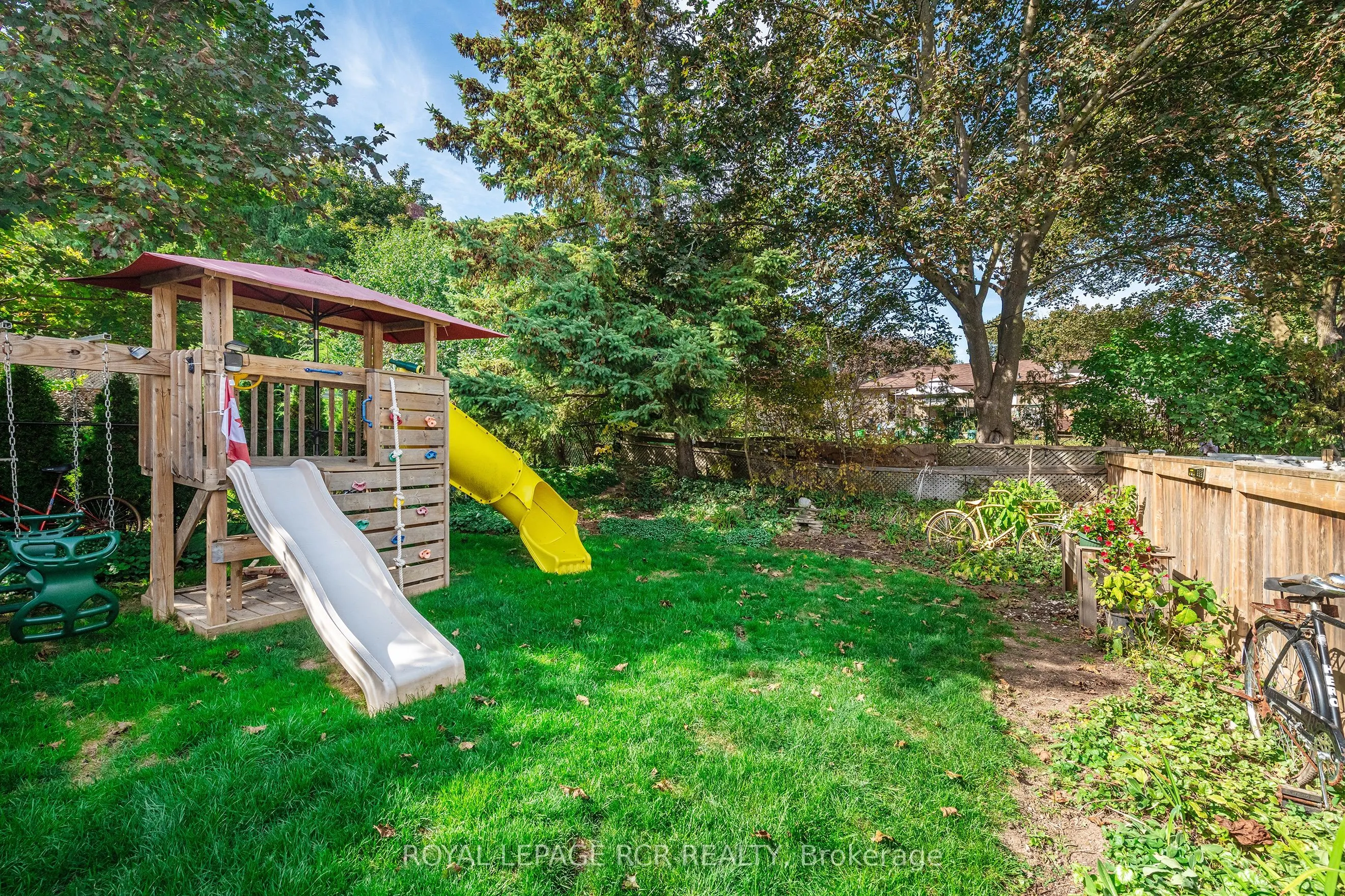 19 Carlton Drive