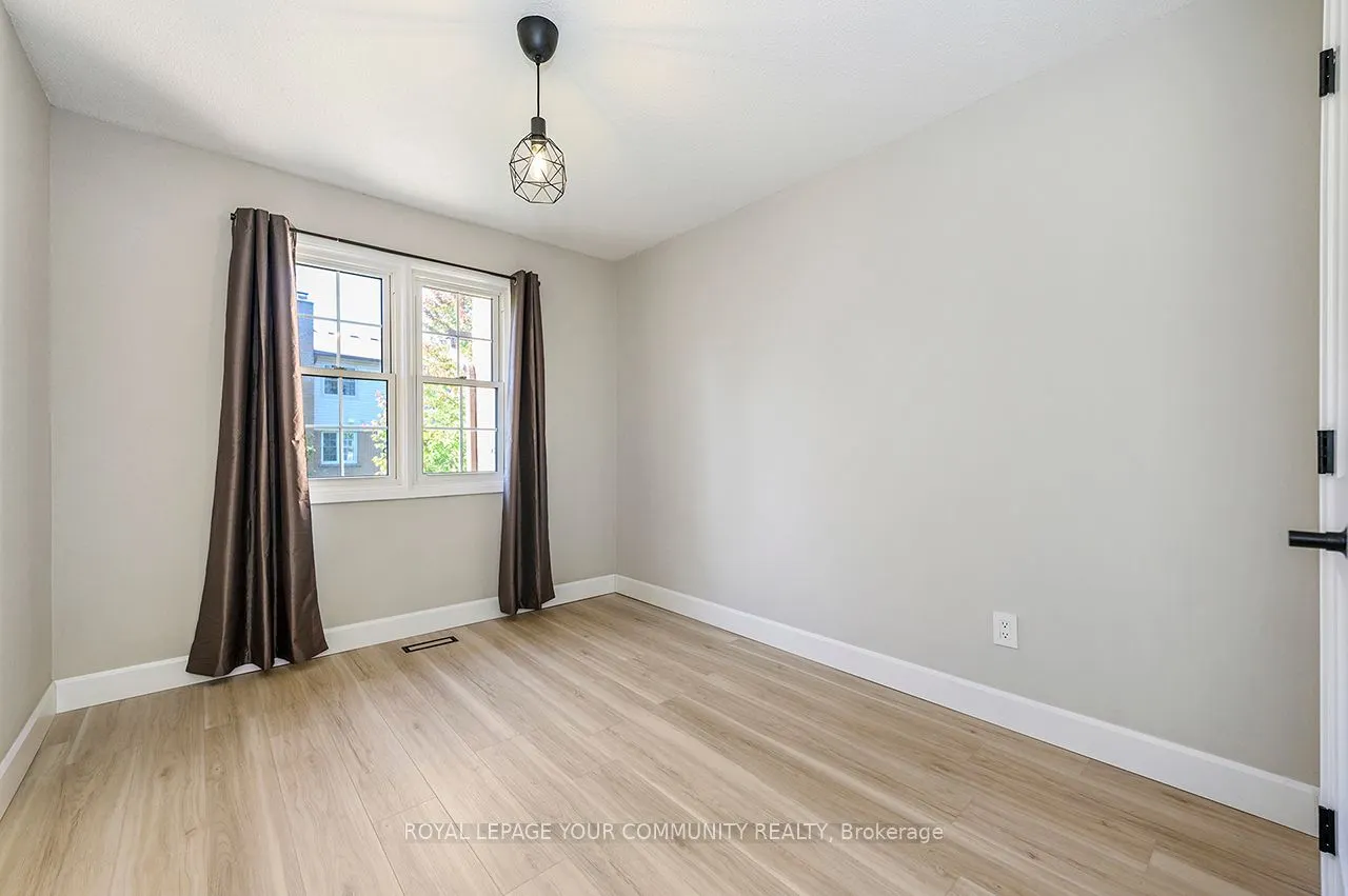 2120 Rathburn Road E, #102