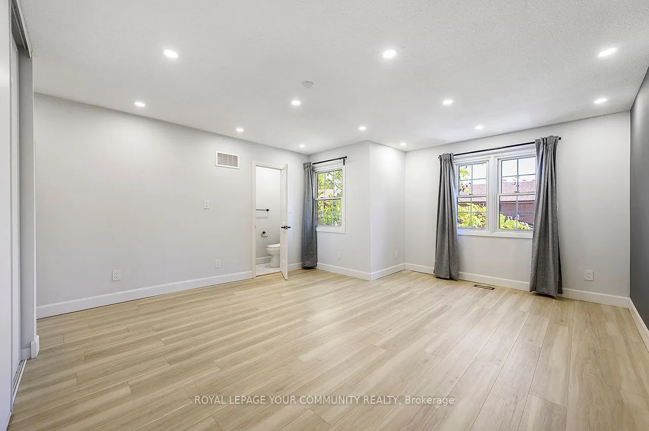 2120 Rathburn Road E, #102