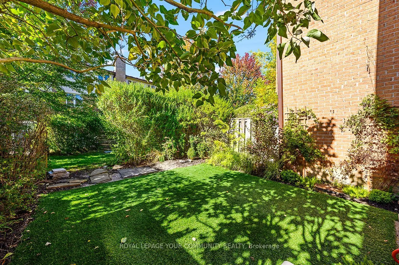2120 Rathburn Road E, #102