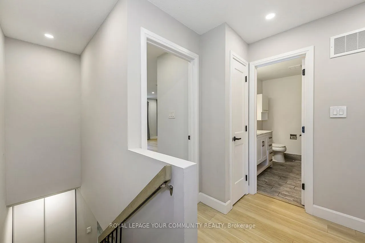 2120 Rathburn Road E, #102