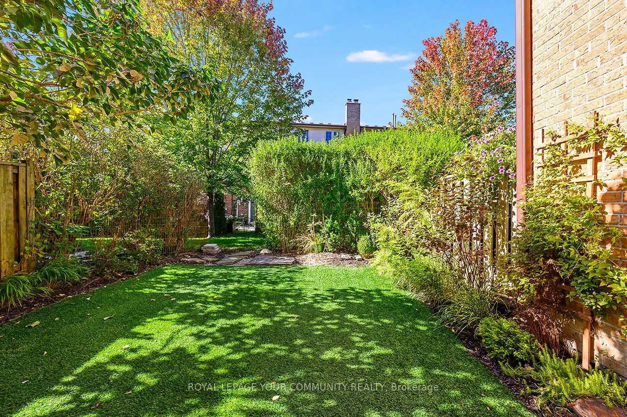 2120 Rathburn Road E, #102
