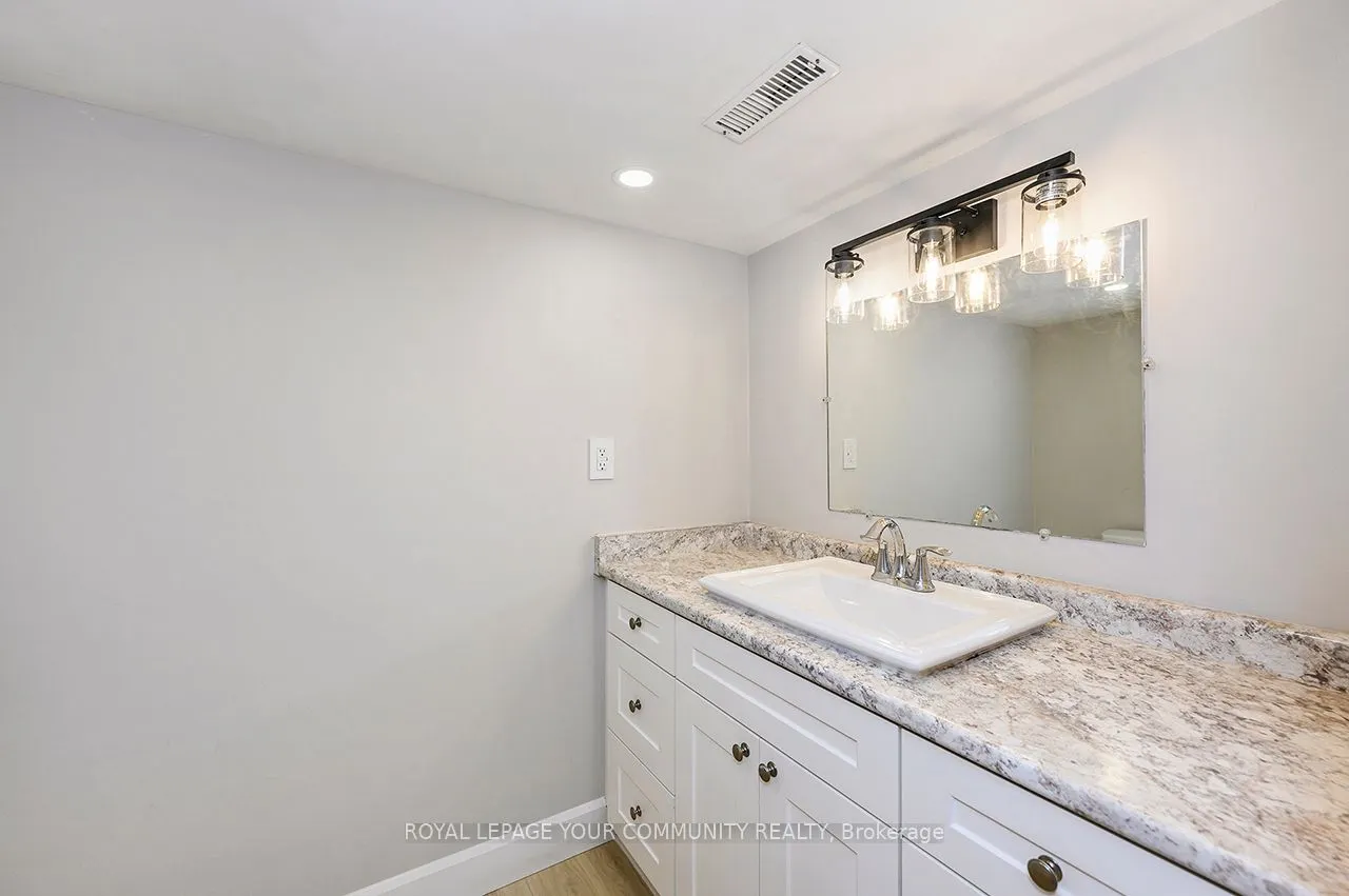 2120 Rathburn Road E, #102