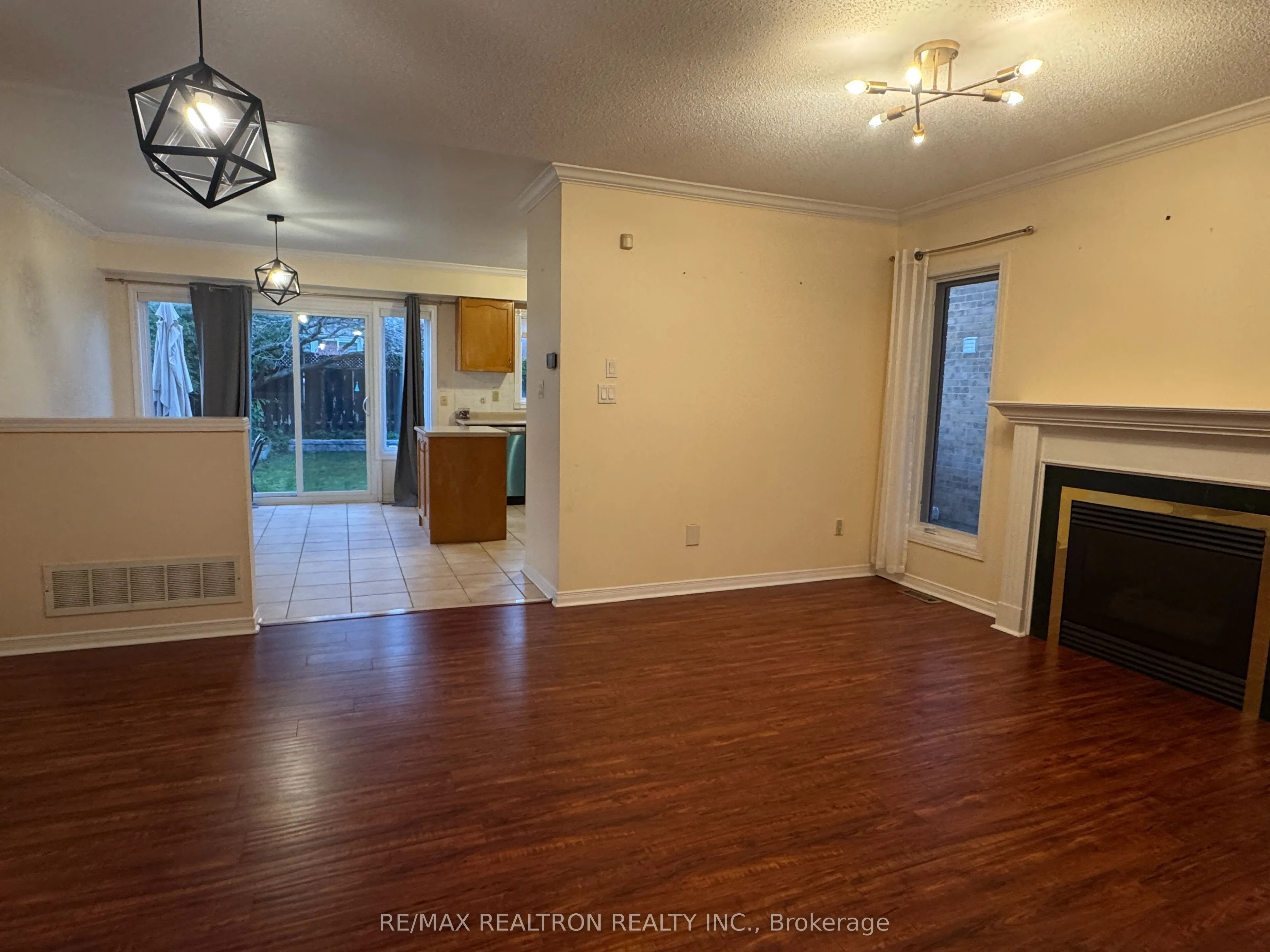 2019 Westmount Drive