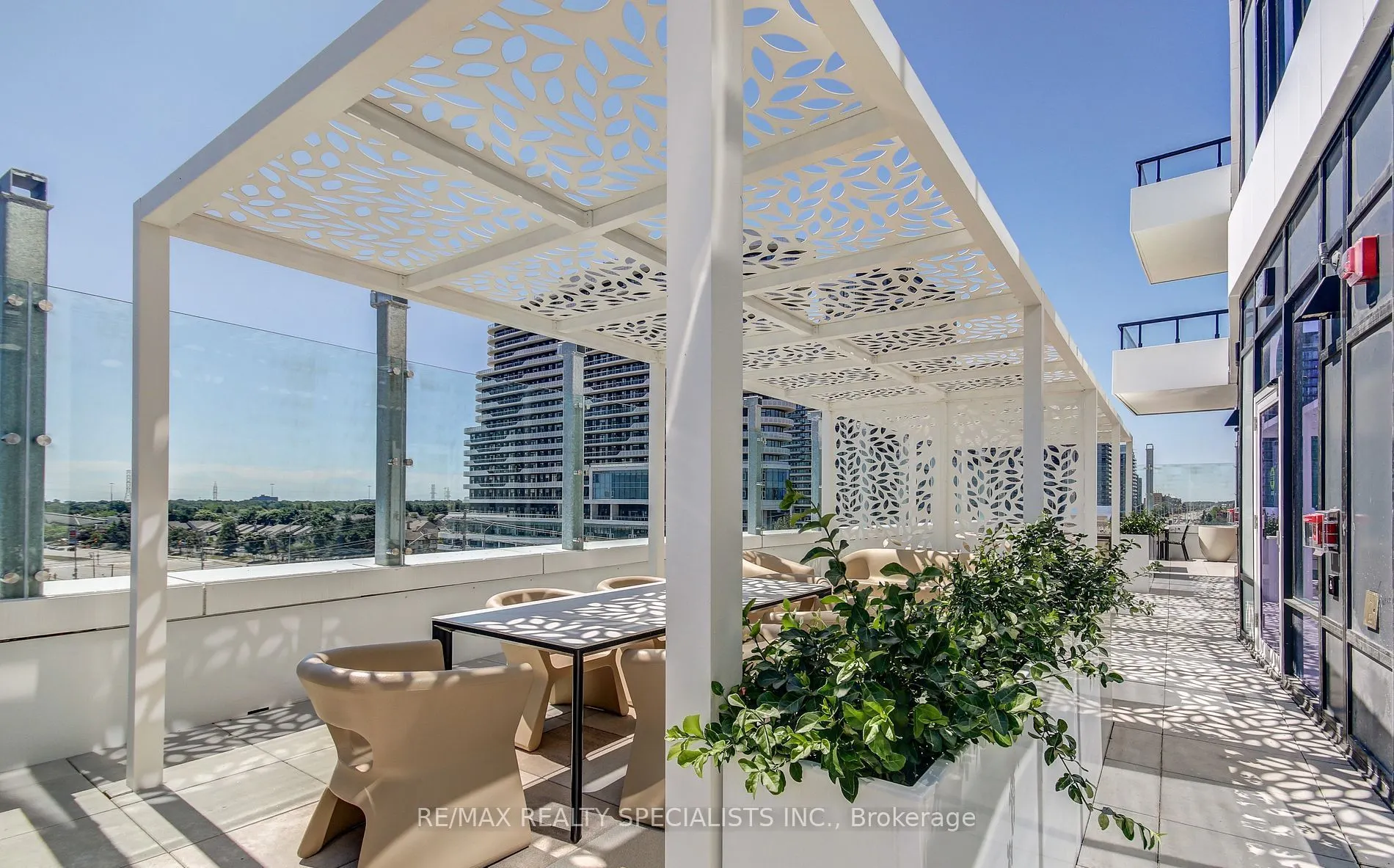 2485 Eglinton Avenue W, #1405