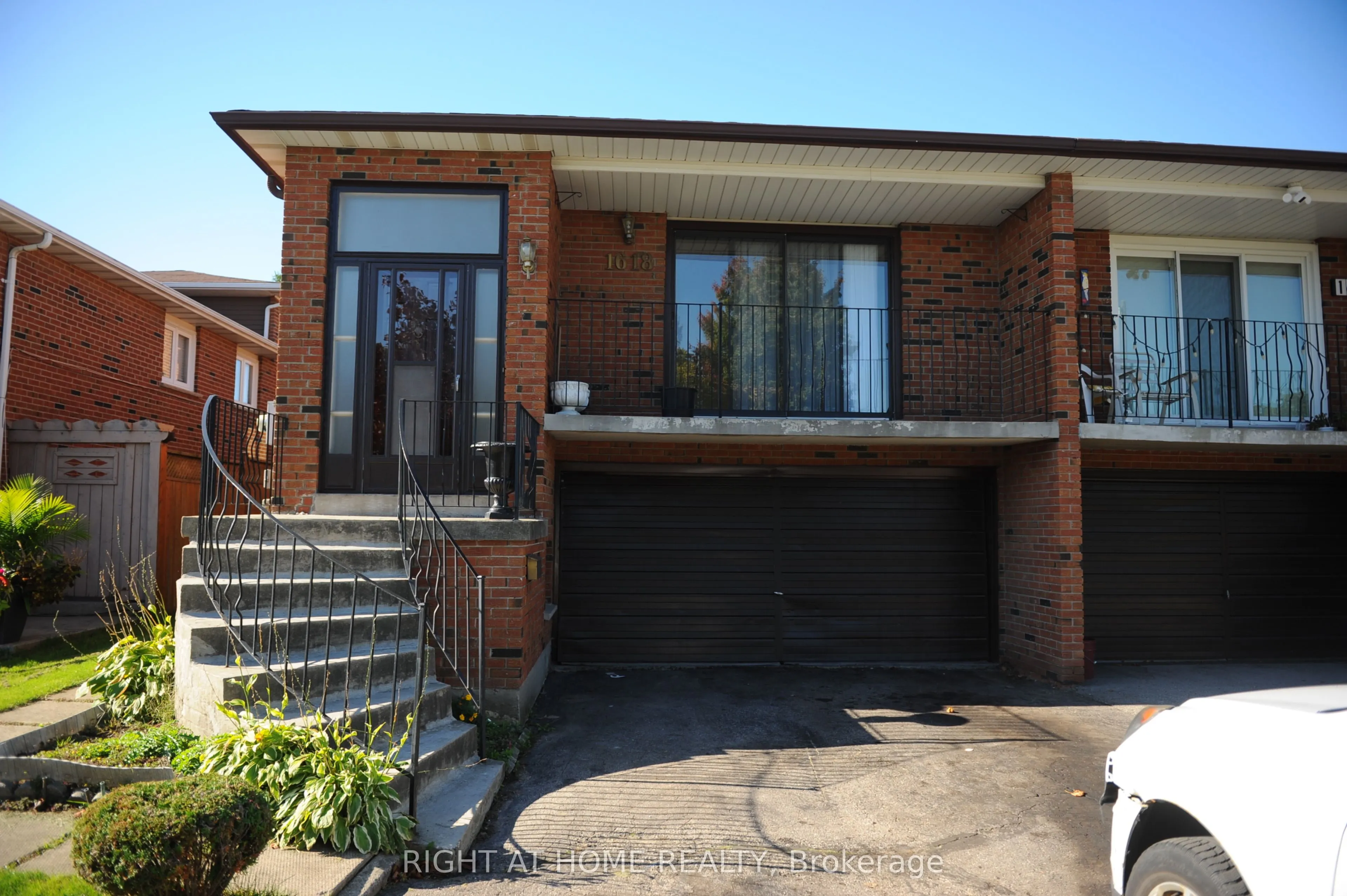 1618 Corkstone Glade, #Upper