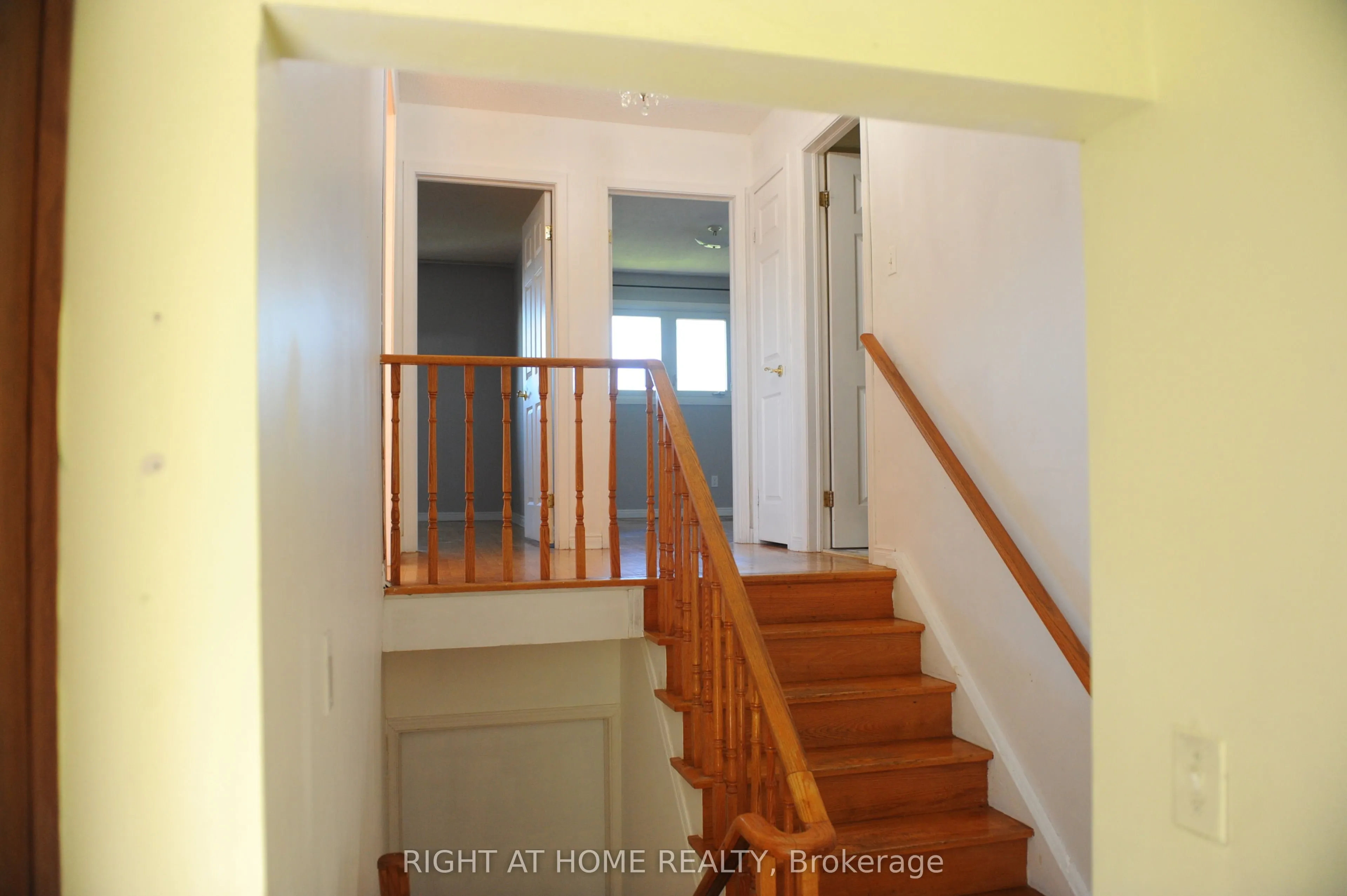 1618 Corkstone Glade, #Upper