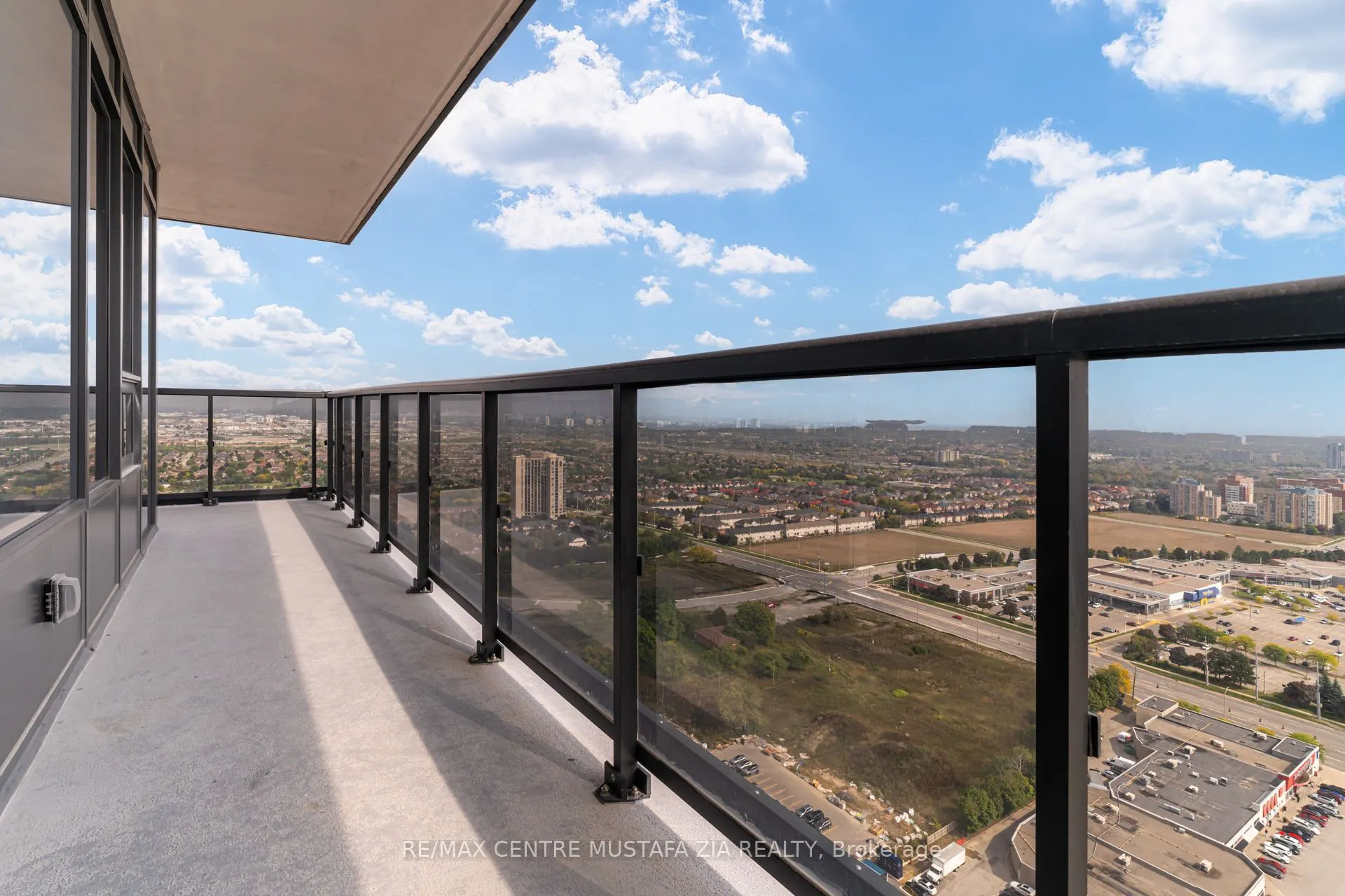 5105 Hurontario Street, #3202