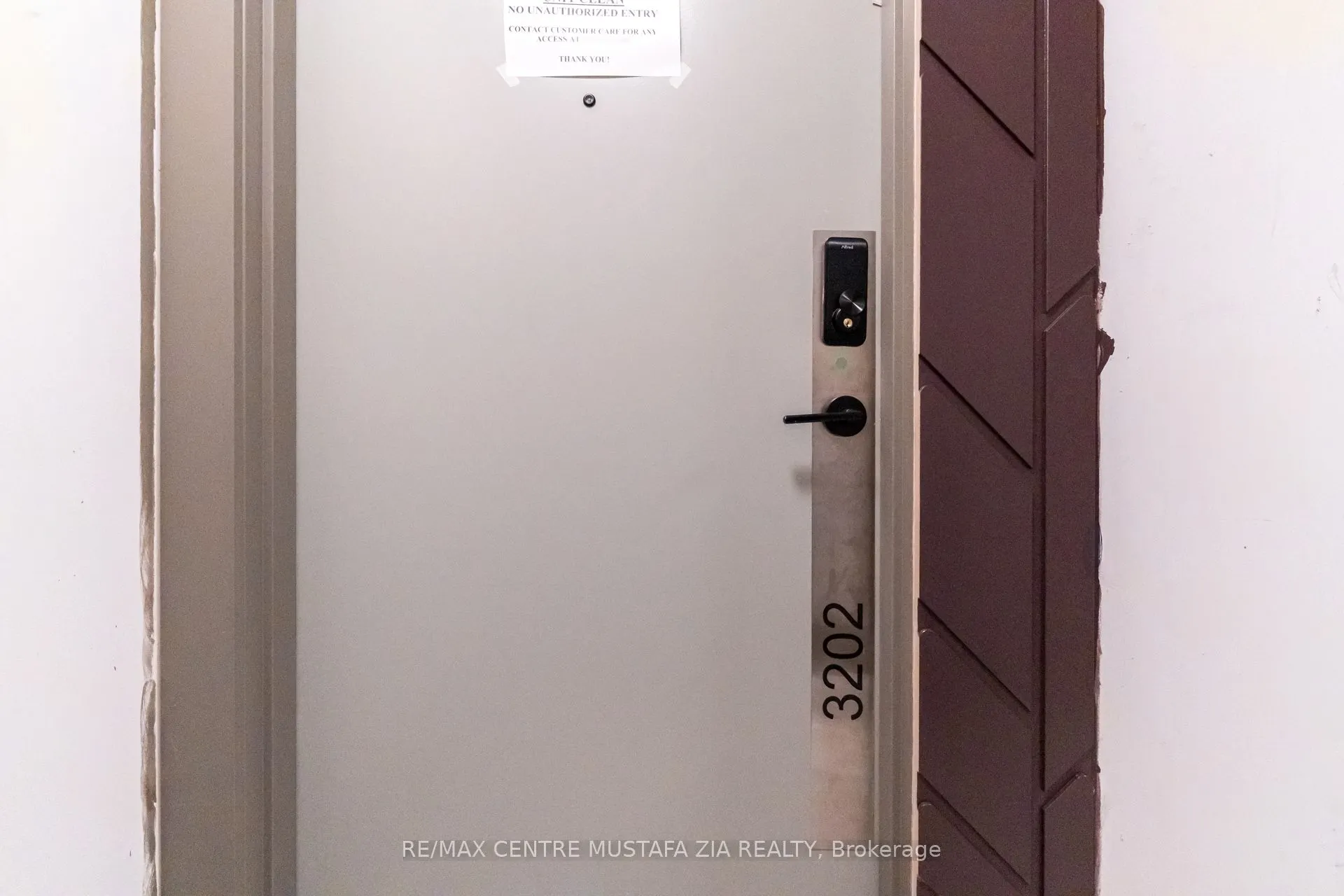 5105 Hurontario Street, #3202