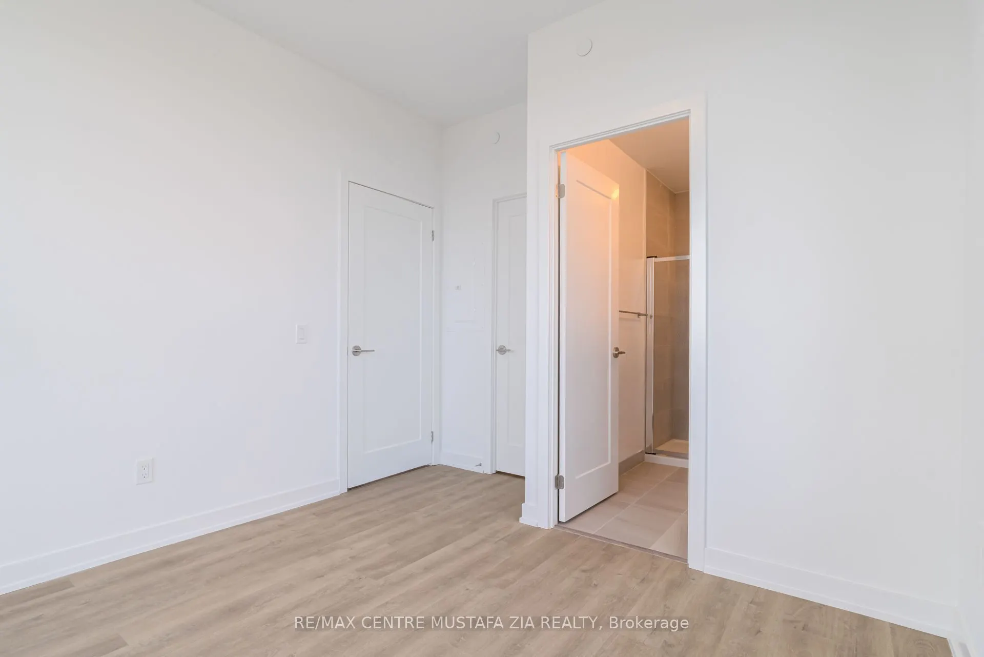 5105 Hurontario Street, #3202