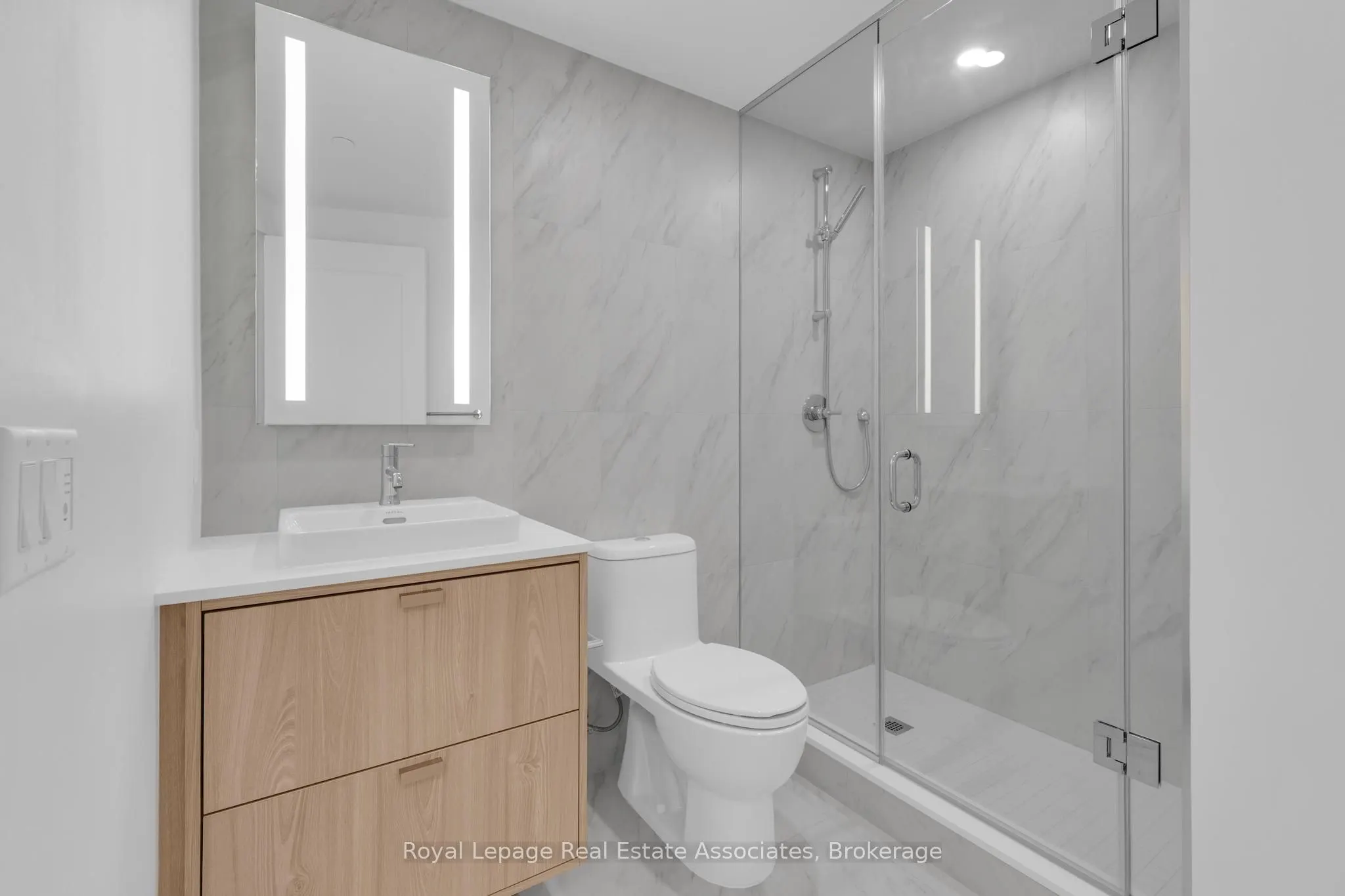 259 The Kingsway, #330