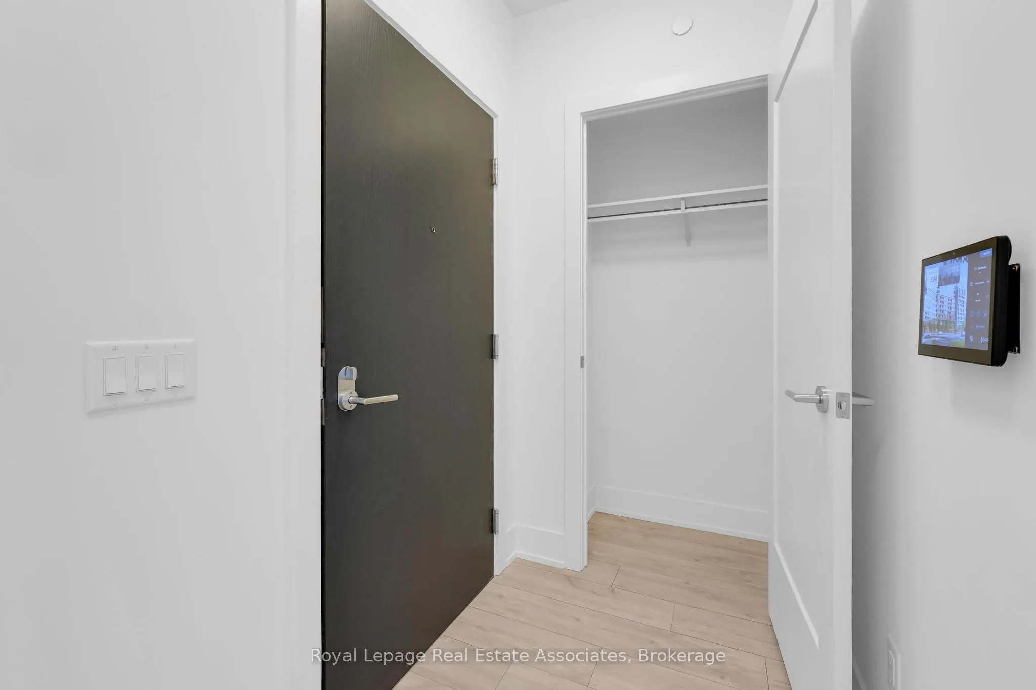 259 The Kingsway, #330