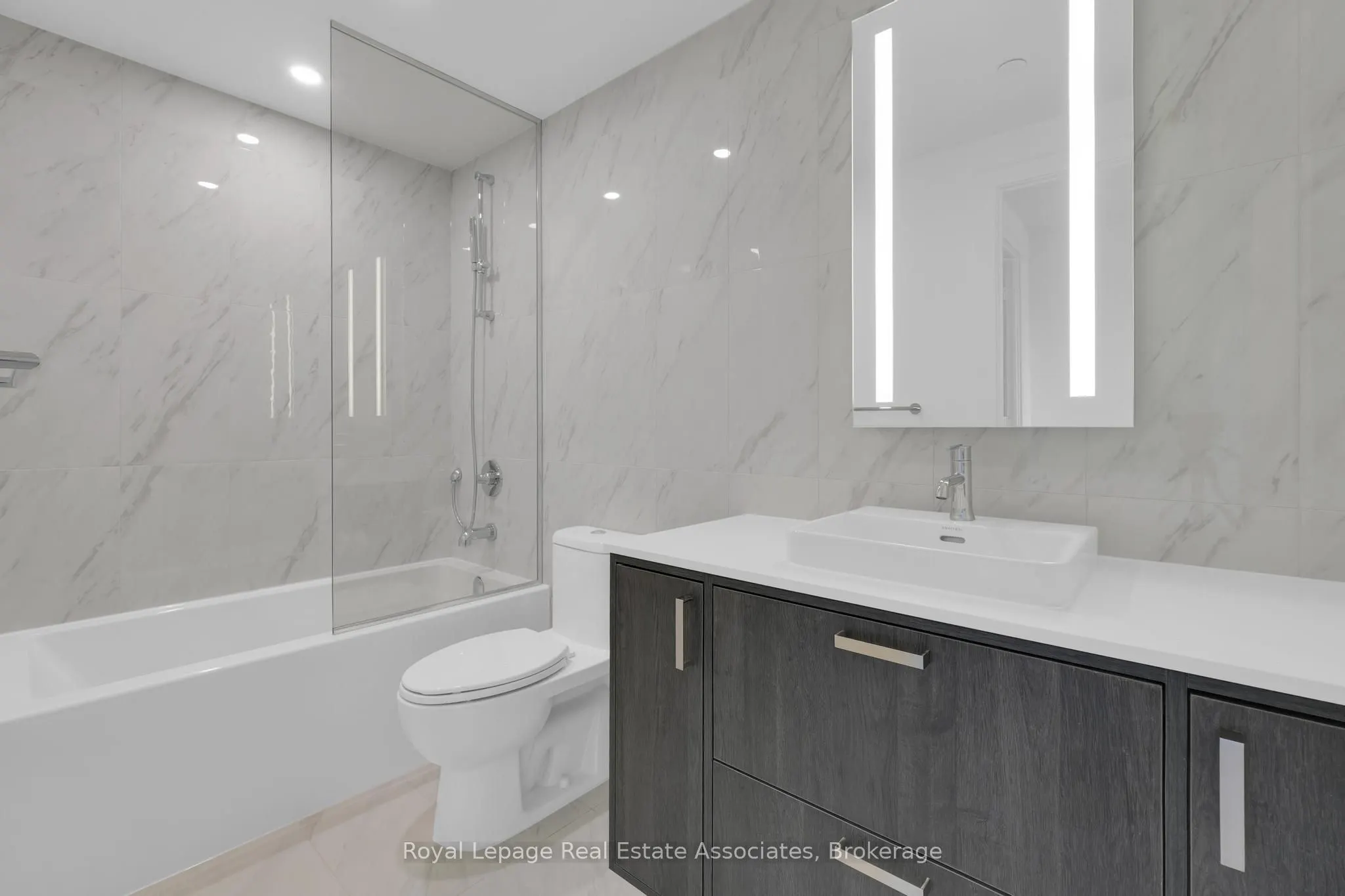 259 The Kingsway, #321