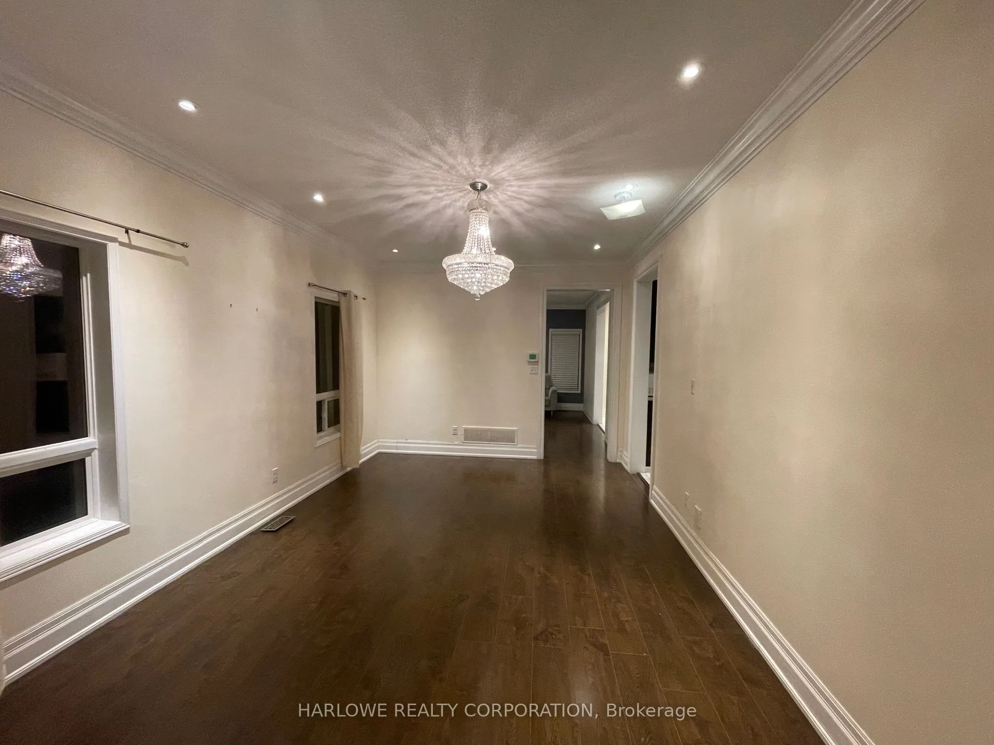 54 Travis Crescent, #Upper