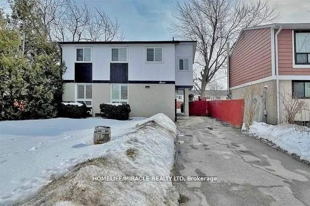 7 Greenhills Square