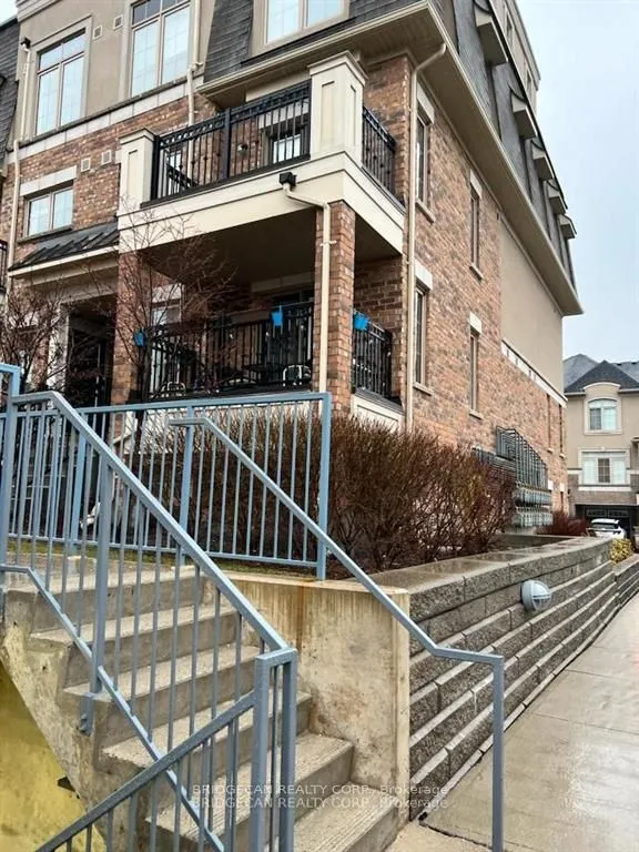 2441 Greenwich Drive, #128